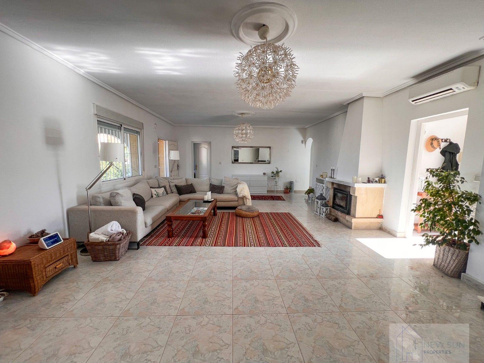 Venta de villa en Rojales