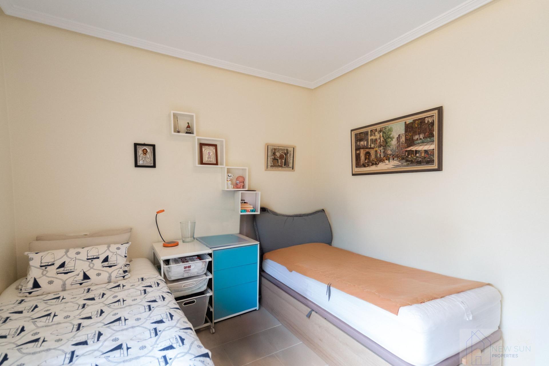 For sale of house in Orihuela Costa