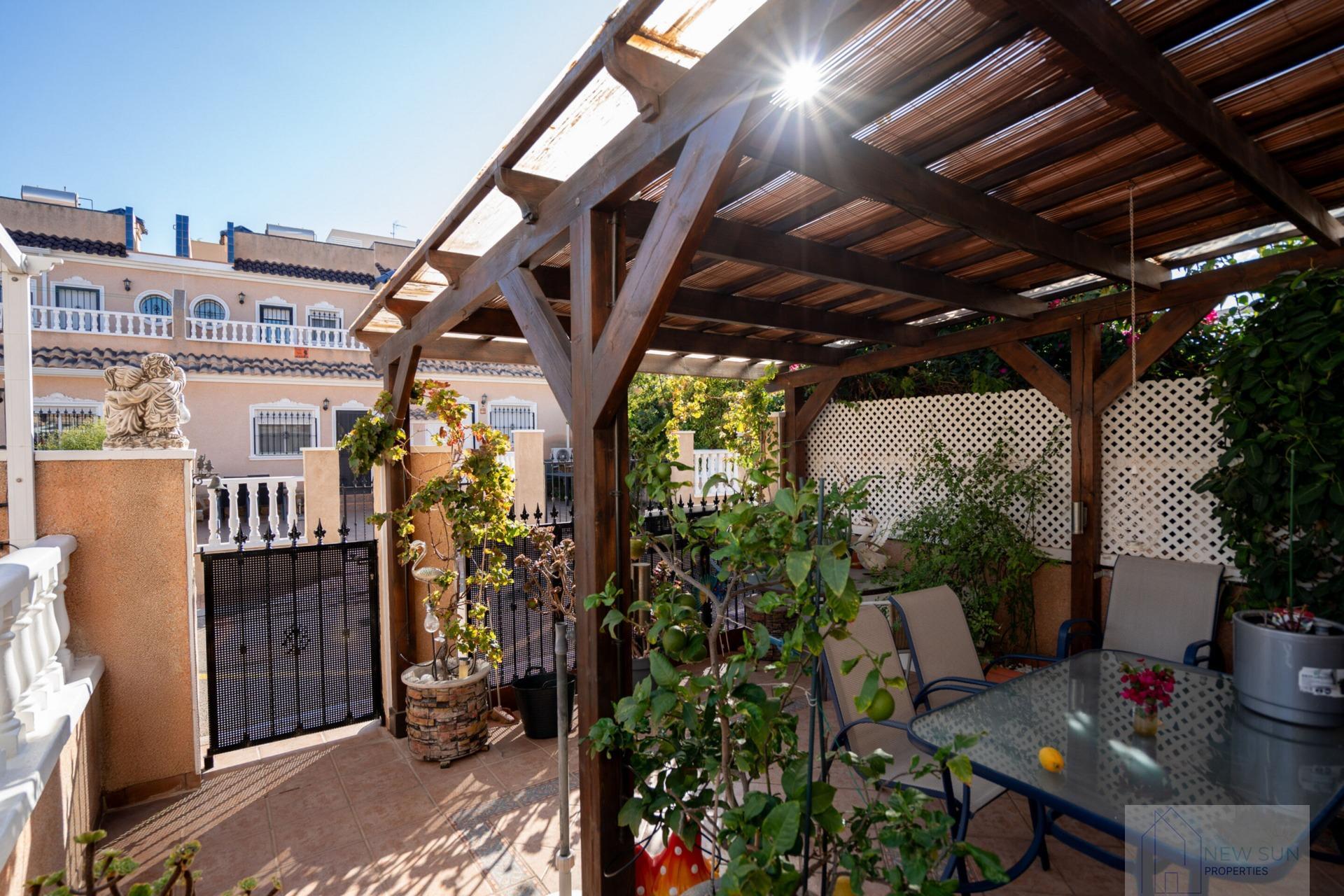 For sale of house in Orihuela Costa