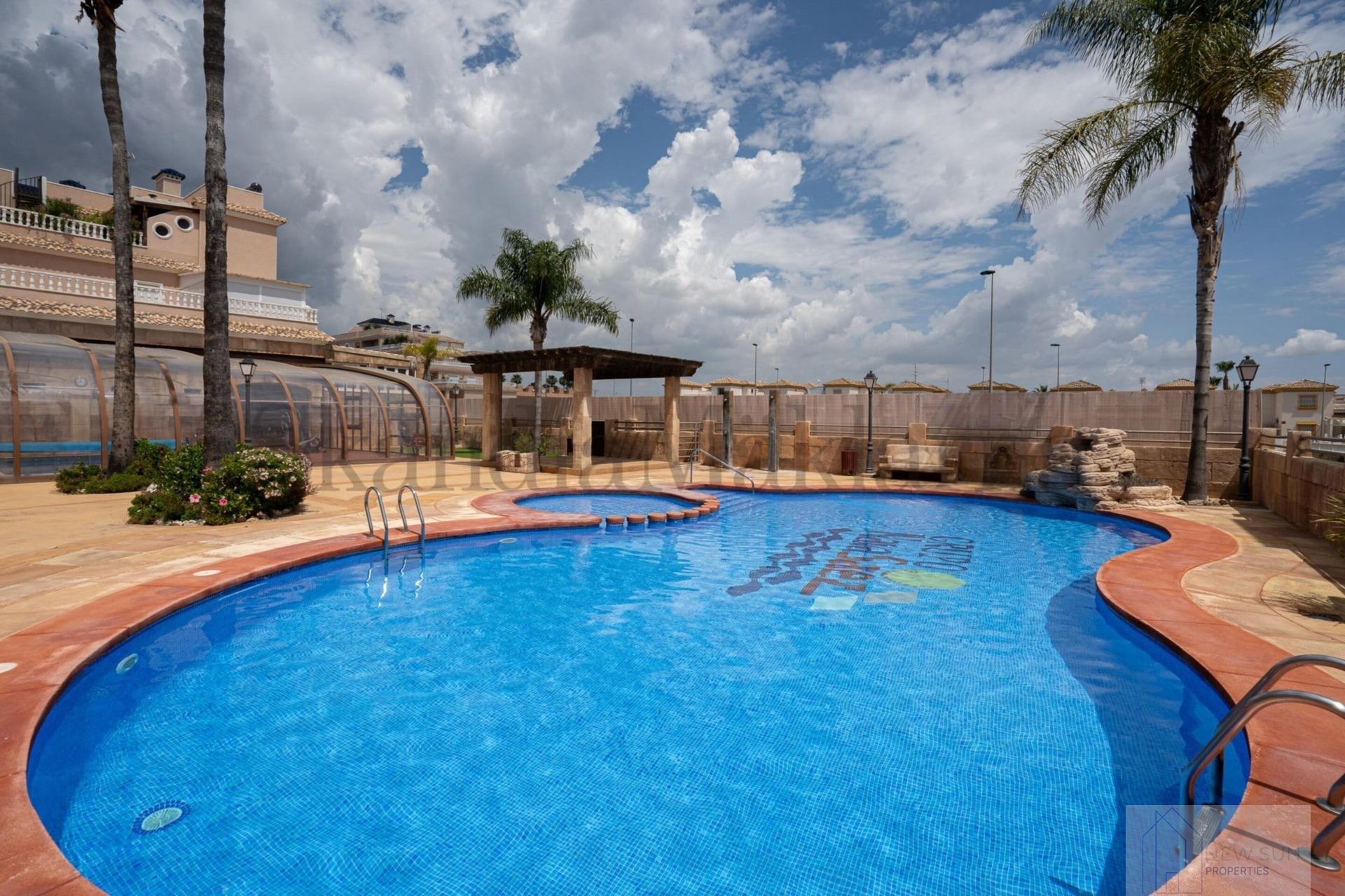 For sale of house in Orihuela Costa