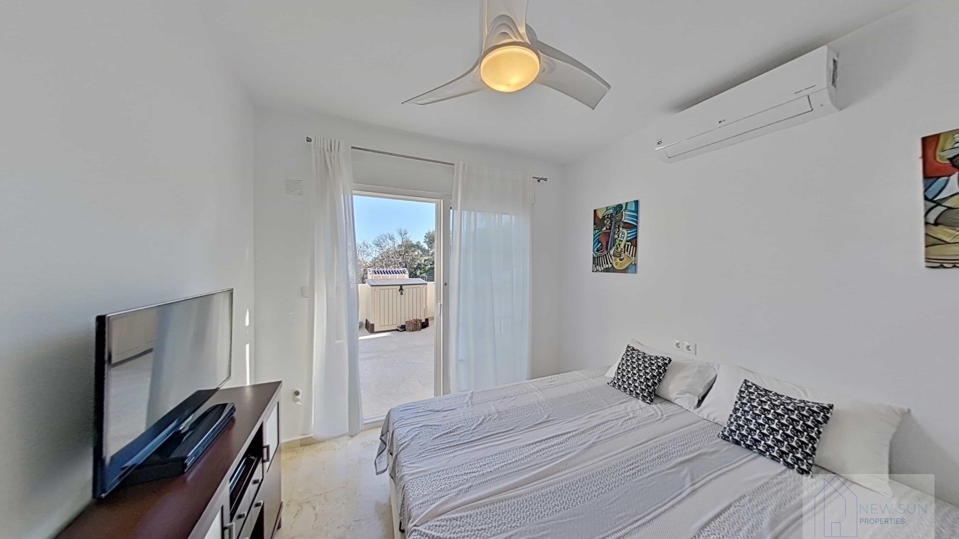 For sale of villa in Orihuela Costa