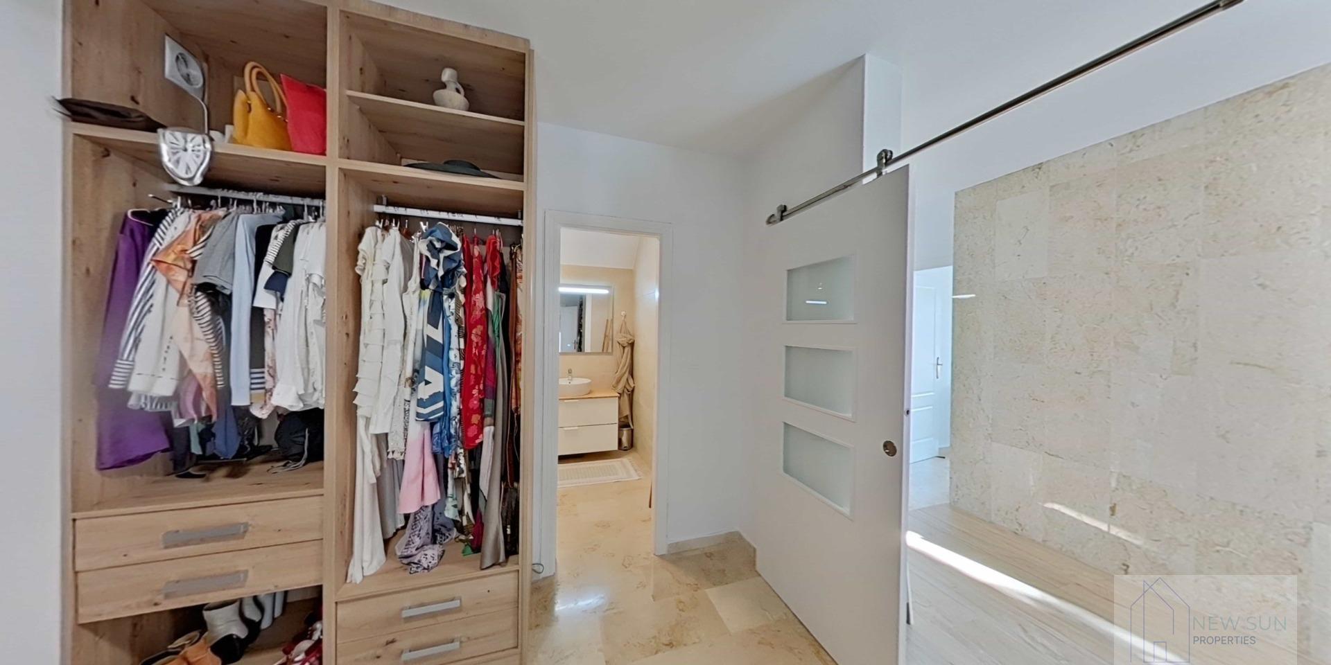 For sale of villa in Orihuela Costa