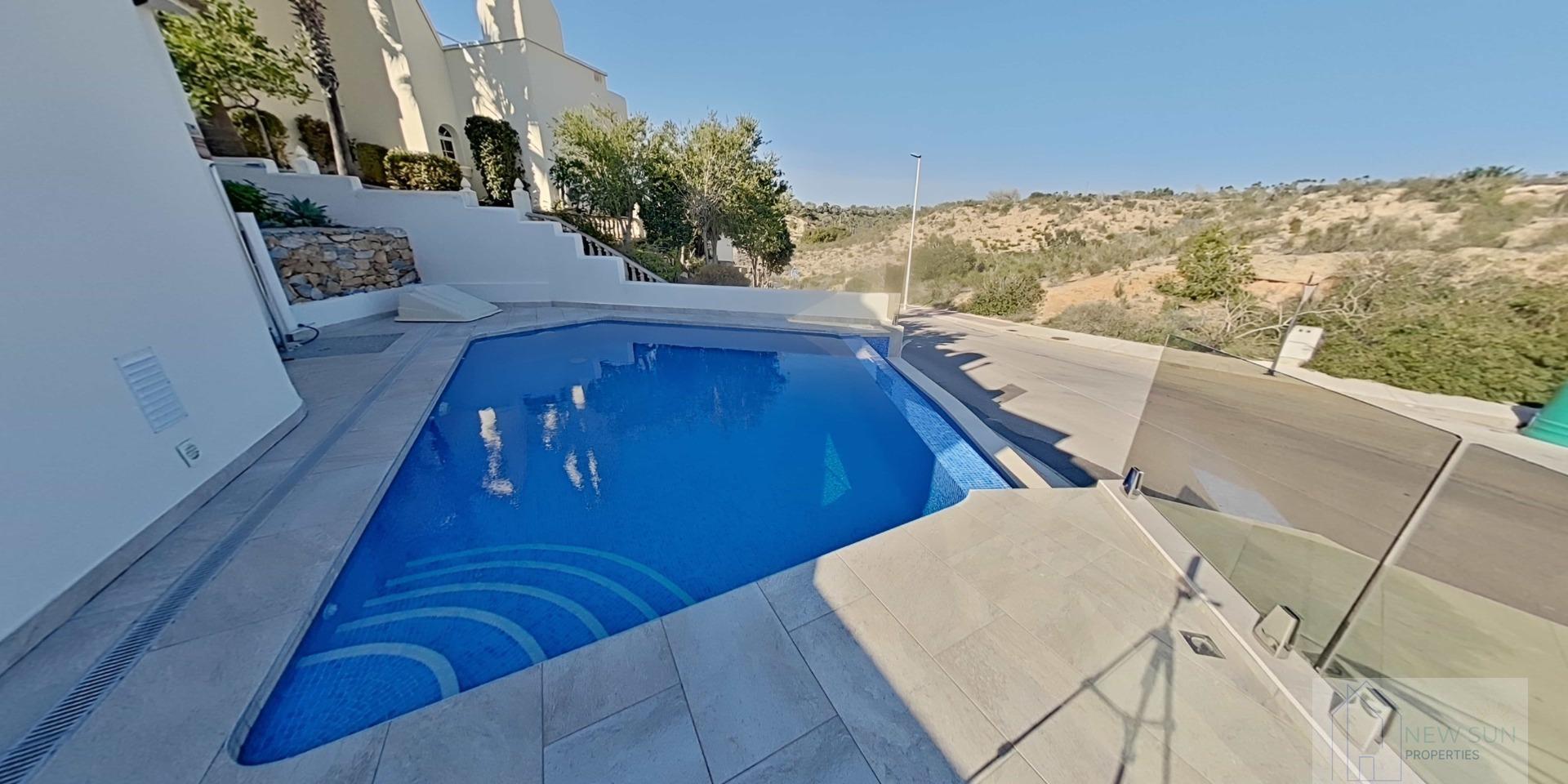 For sale of villa in Orihuela Costa
