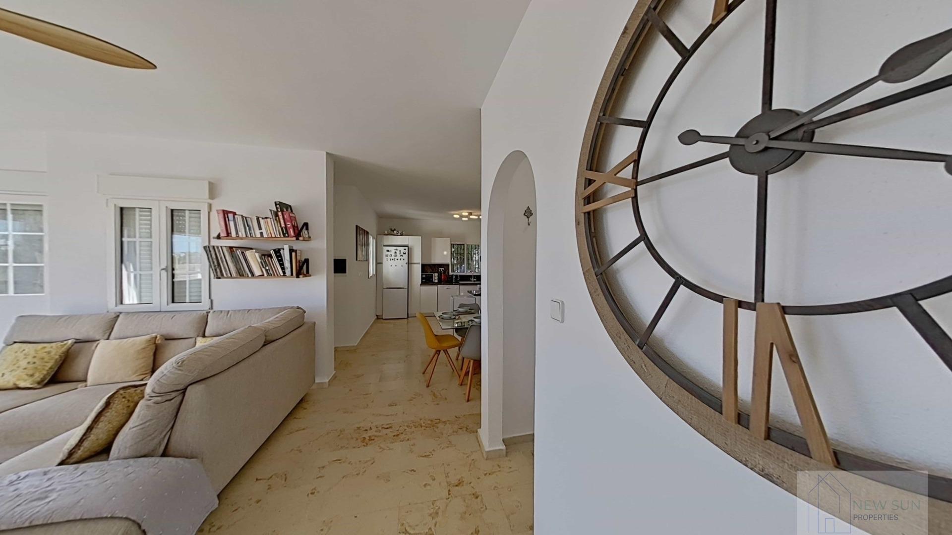 For sale of villa in Orihuela Costa