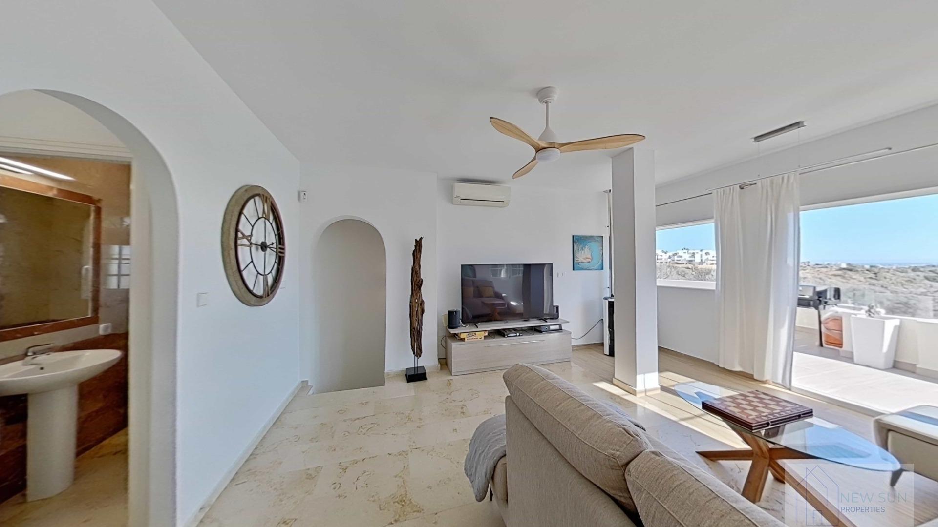 For sale of villa in Orihuela Costa