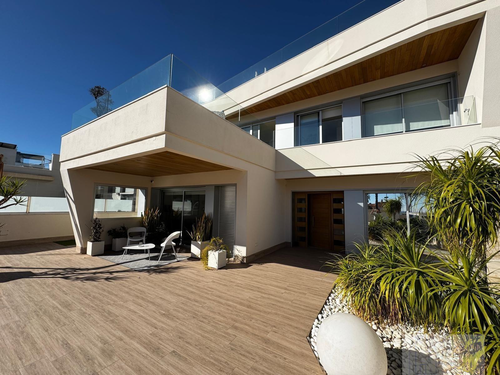 For sale of villa in Orihuela Costa