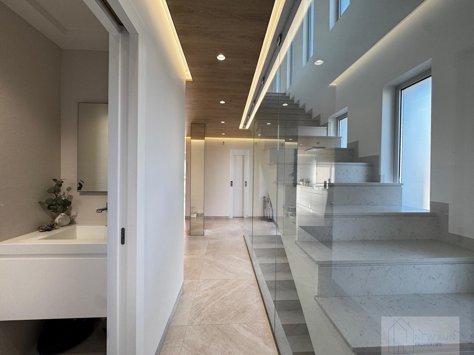 For sale of villa in Orihuela Costa