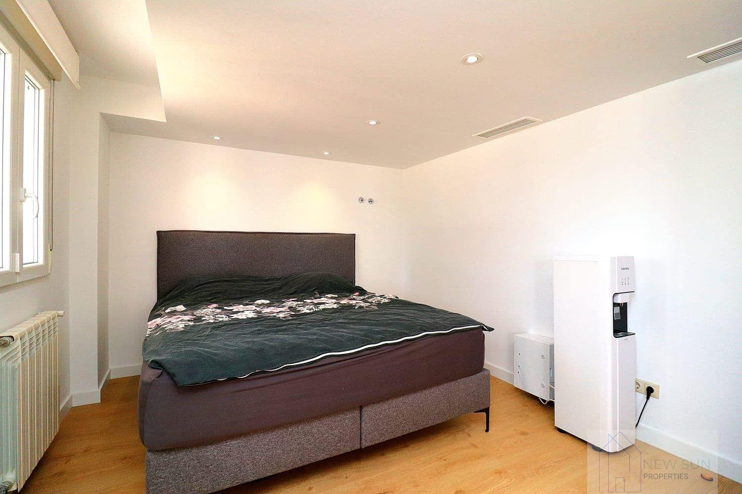 For sale of villa in Orihuela Costa