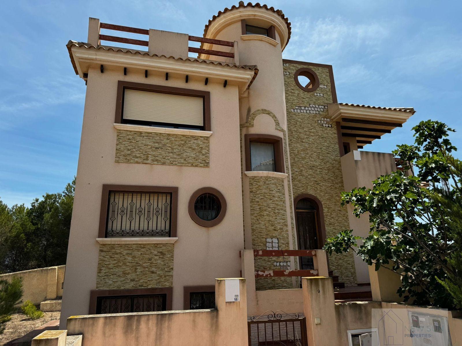 Venta de chalet en Orihuela Costa