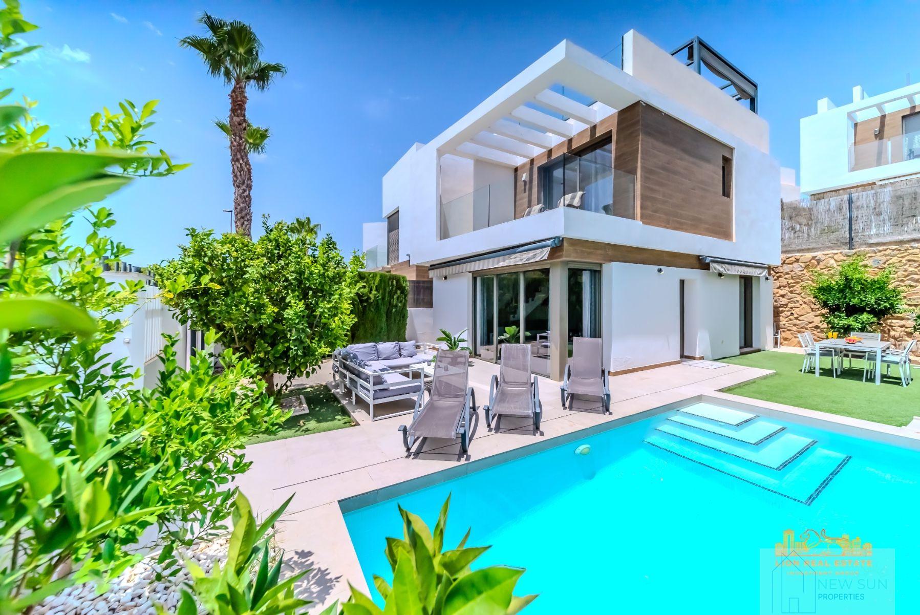 Venta de villa en Orihuela Costa