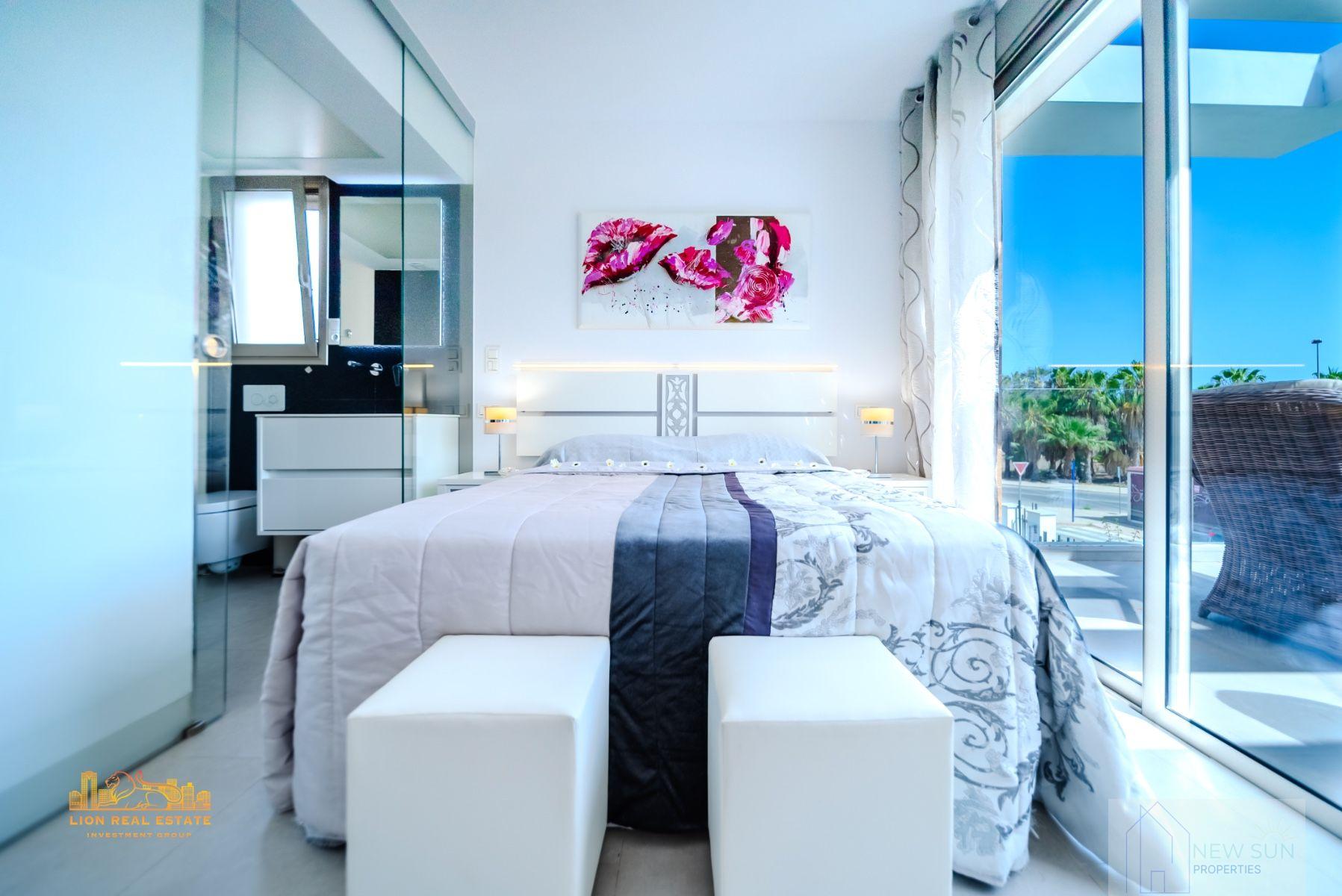 Venta de villa en Orihuela Costa