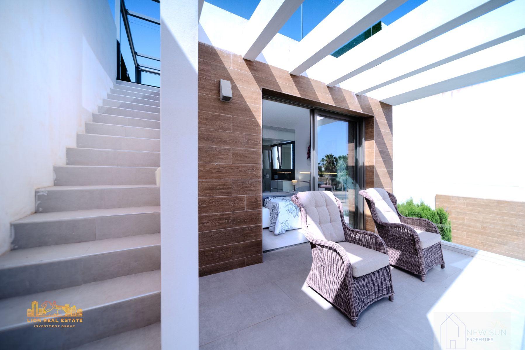 Venta de villa en Orihuela Costa