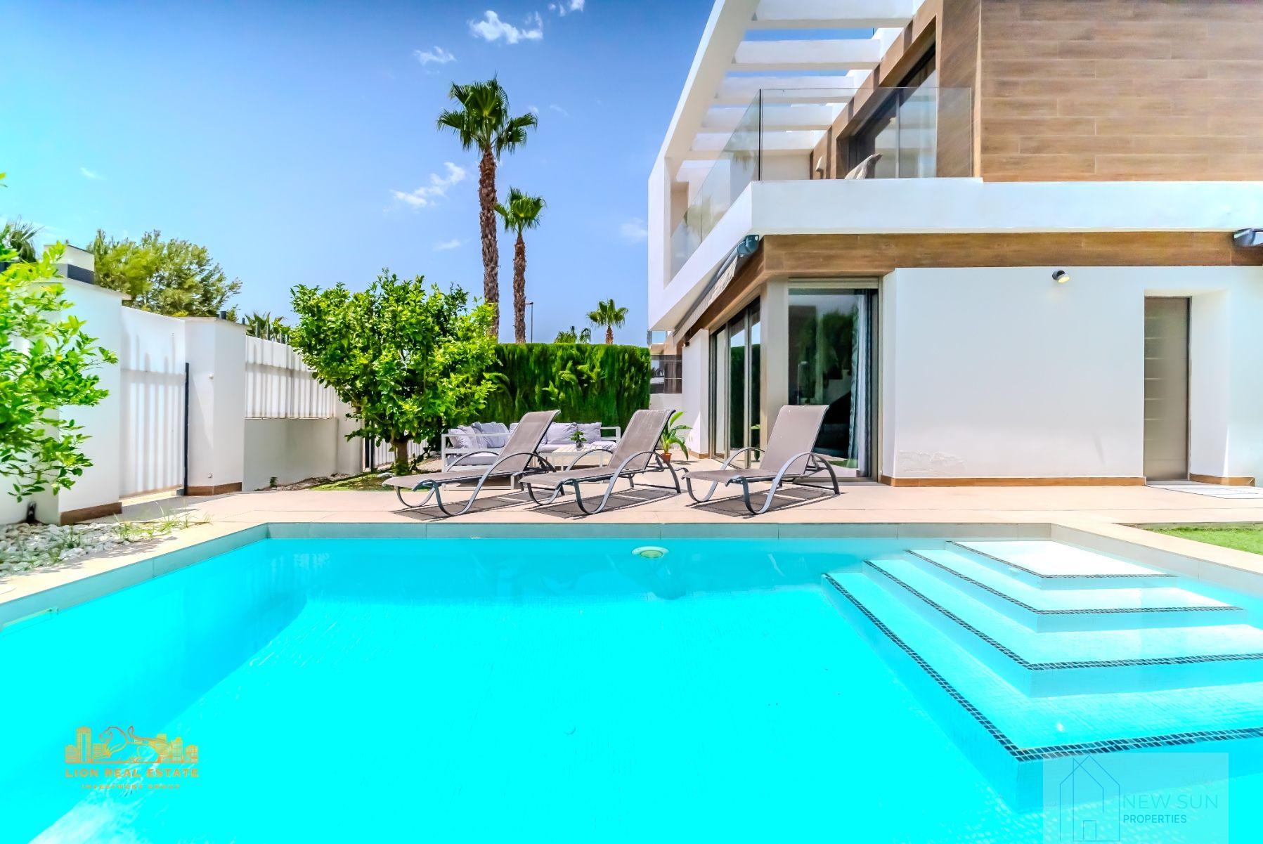 Venta de villa en Orihuela Costa