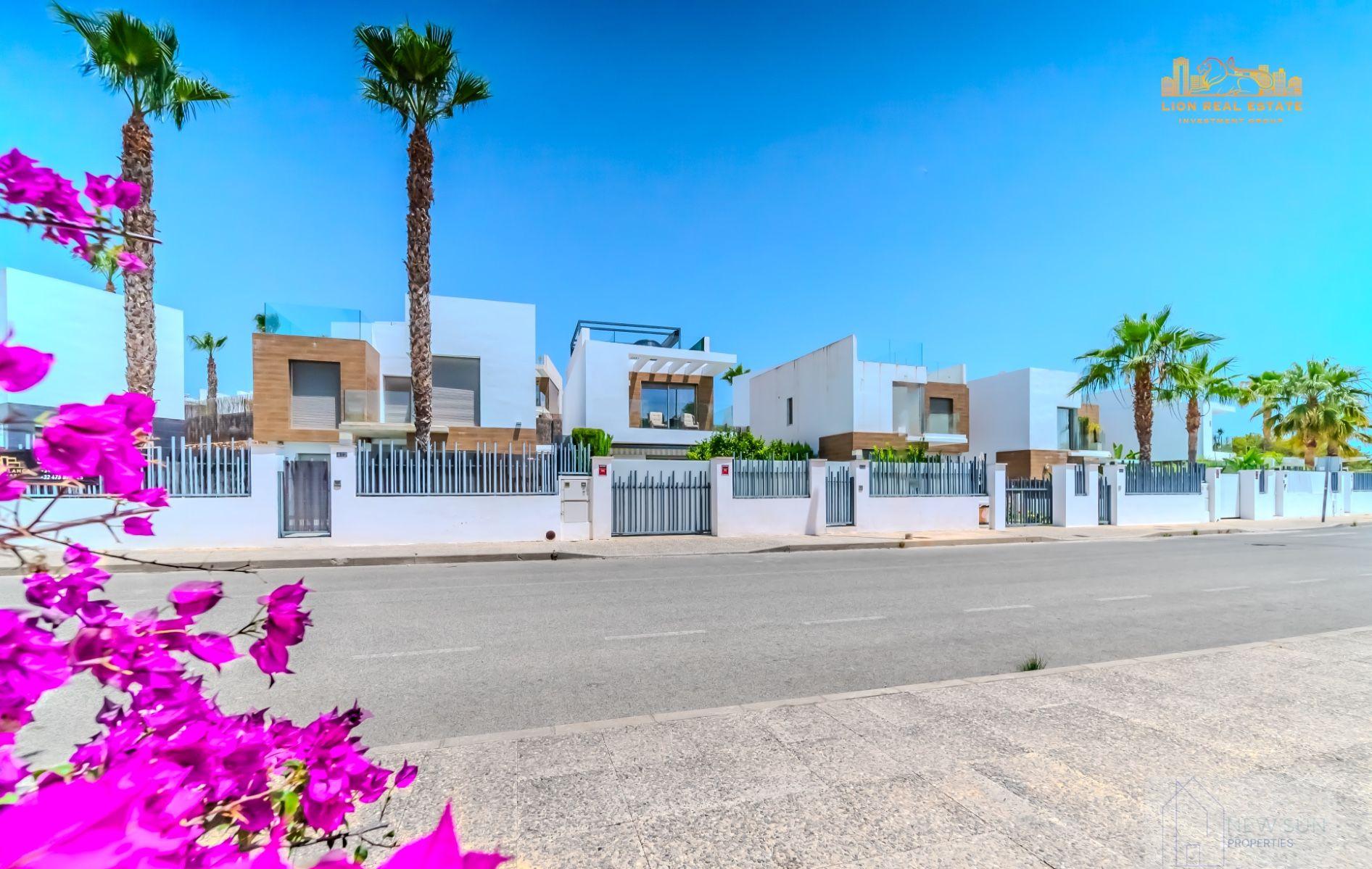 Venta de villa en Orihuela Costa
