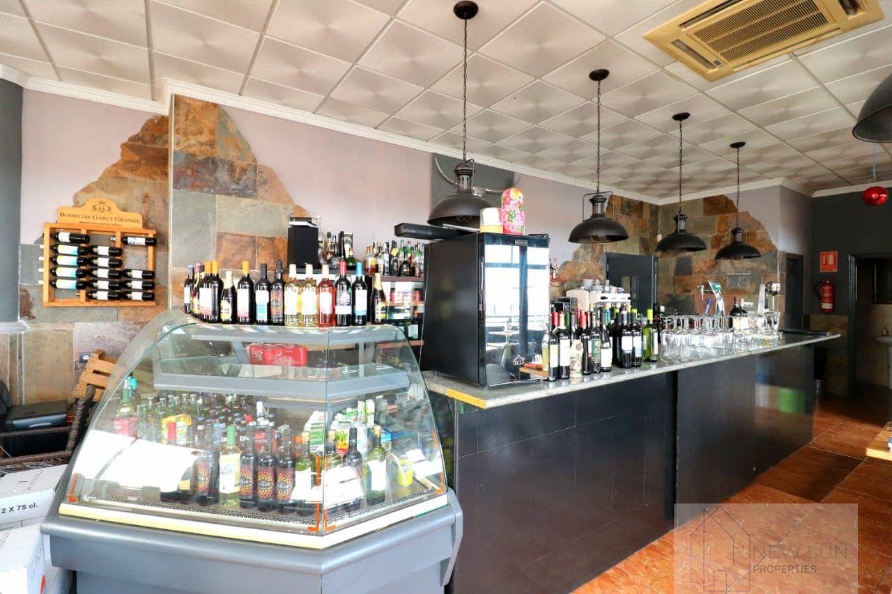 Venta de local en Orihuela Costa