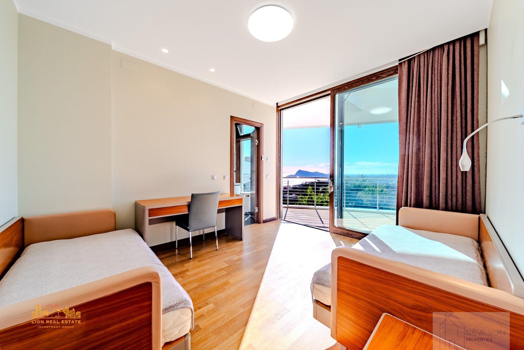 For sale of villa in Altea