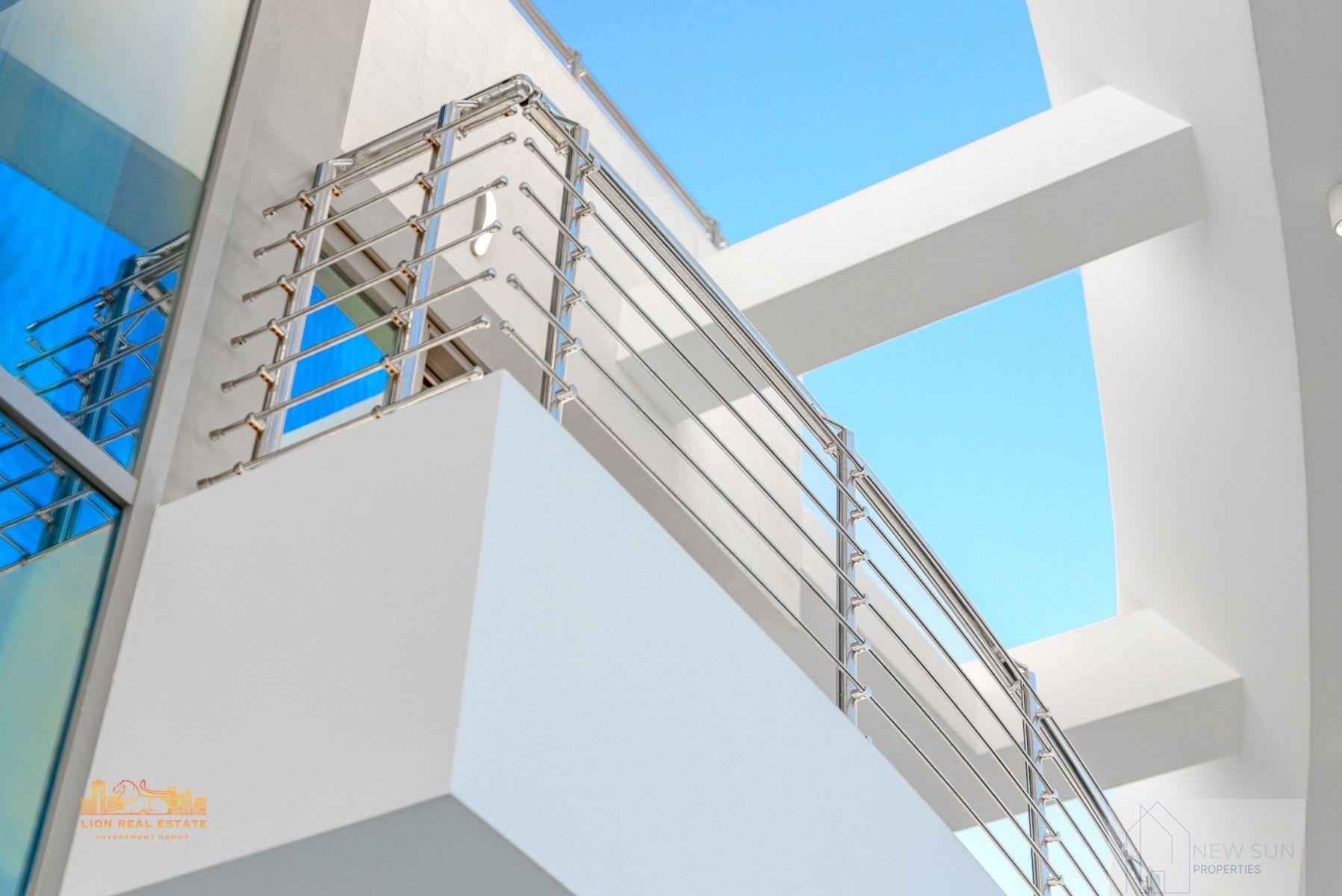 For sale of villa in Altea