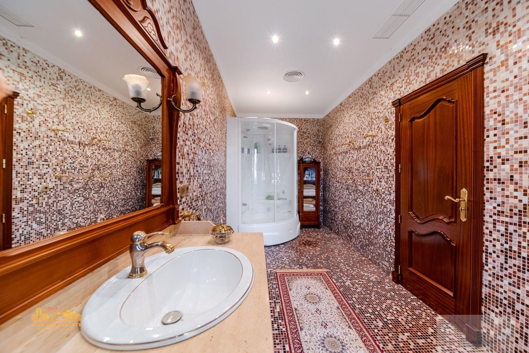 For sale of villa in Altea