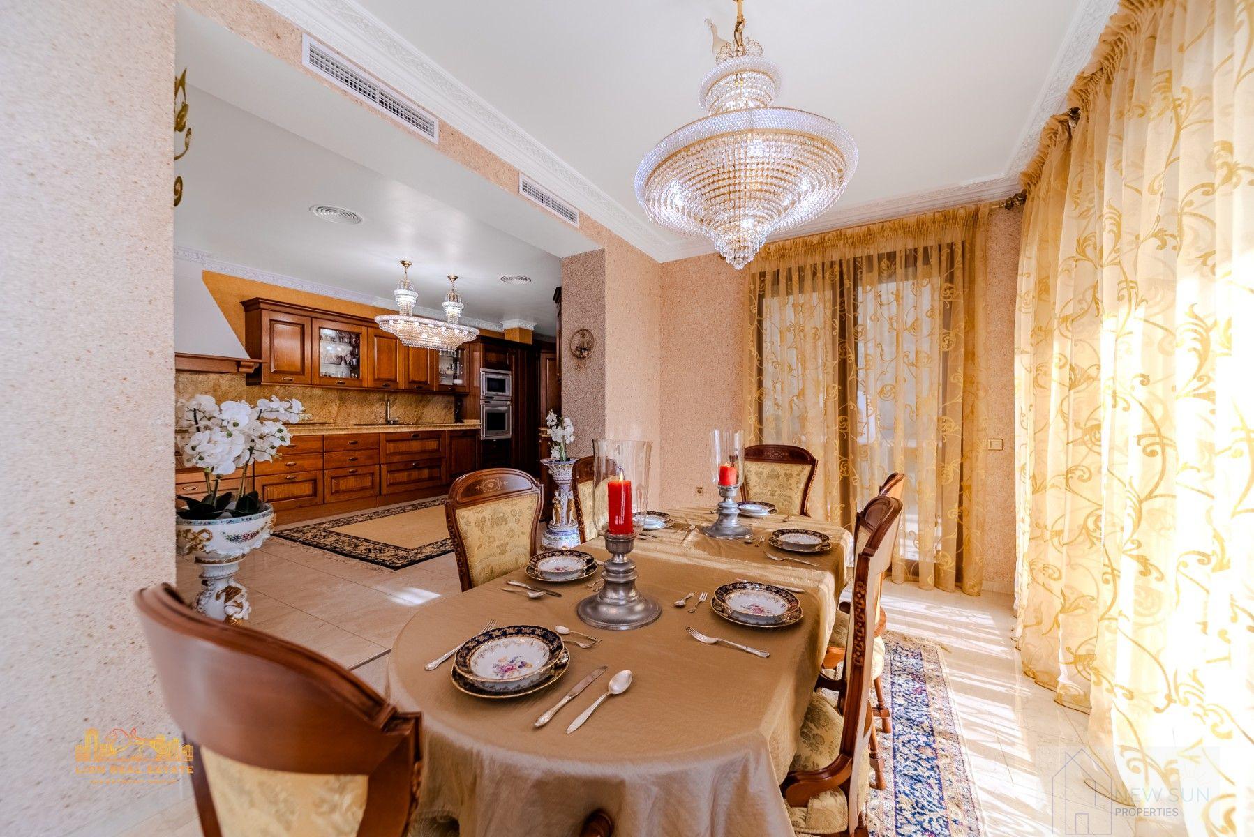 For sale of villa in Altea