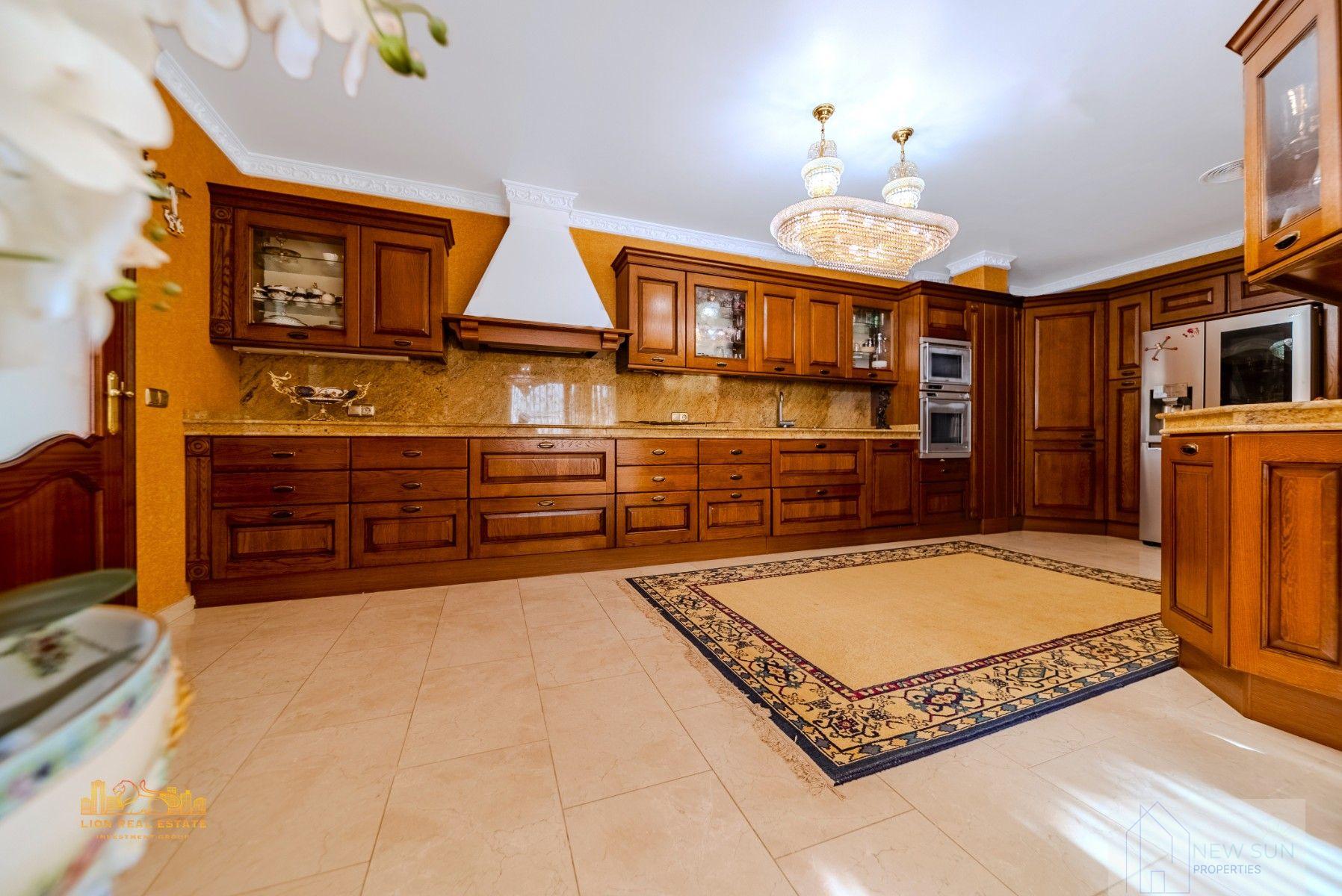 For sale of villa in Altea