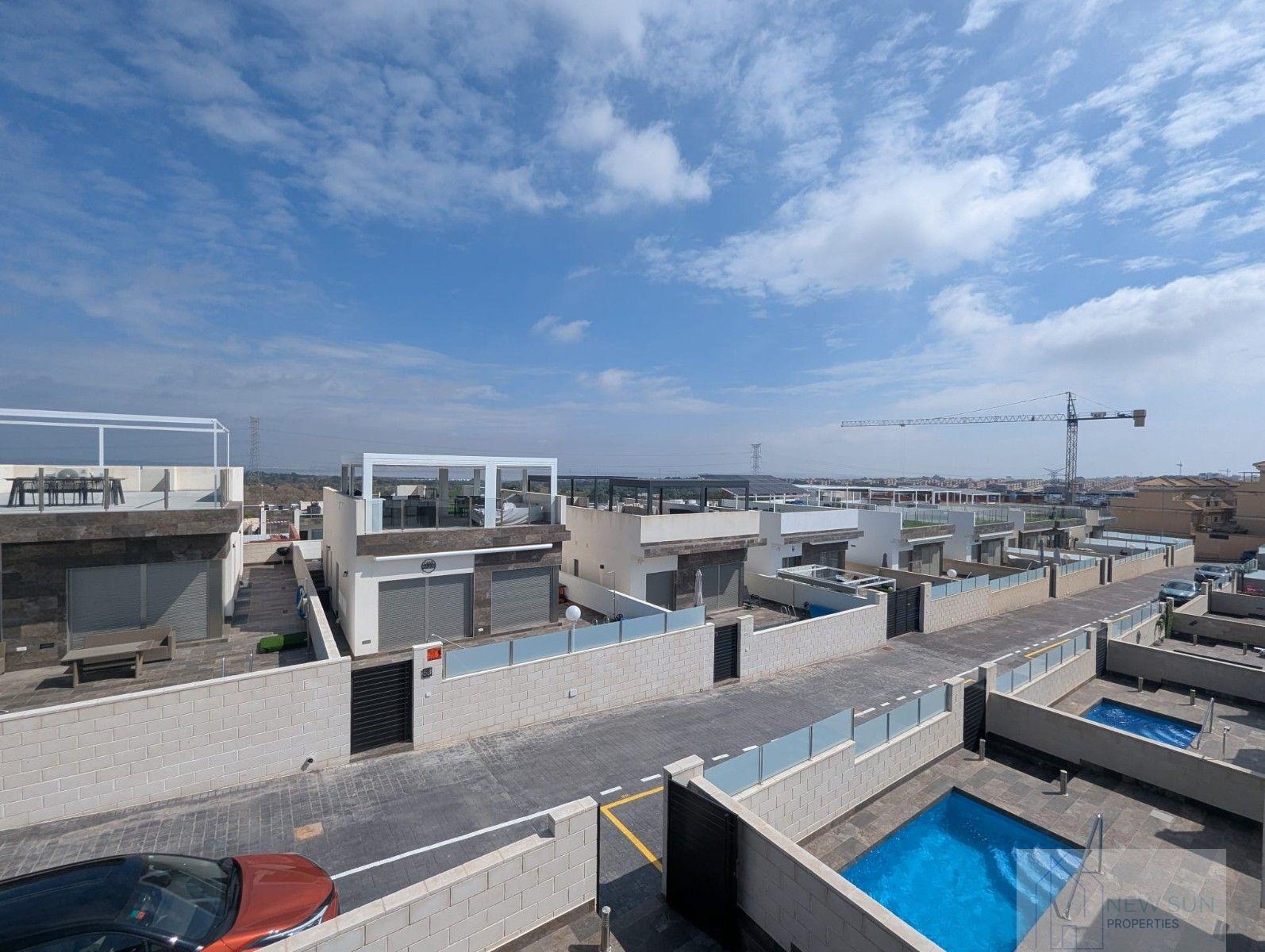 Venta de villa en Orihuela Costa