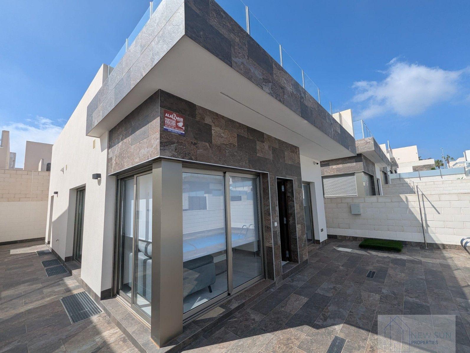 Venta de villa en Orihuela Costa