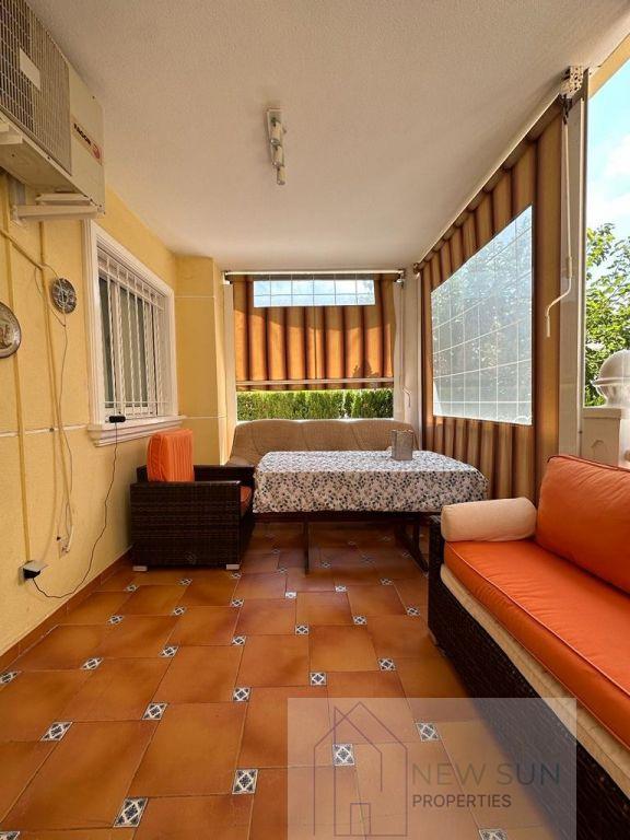 For sale of chalet in Torrevieja