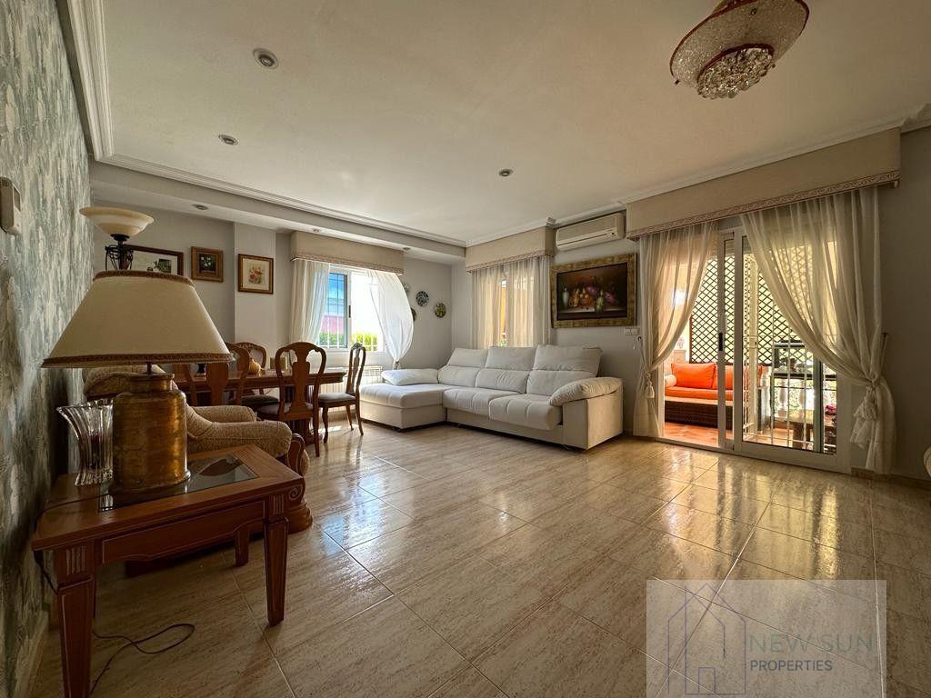 For sale of chalet in Torrevieja