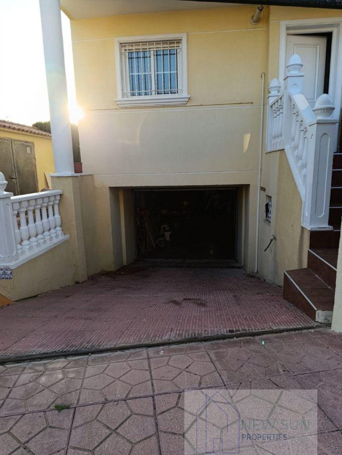 For sale of chalet in Torrevieja