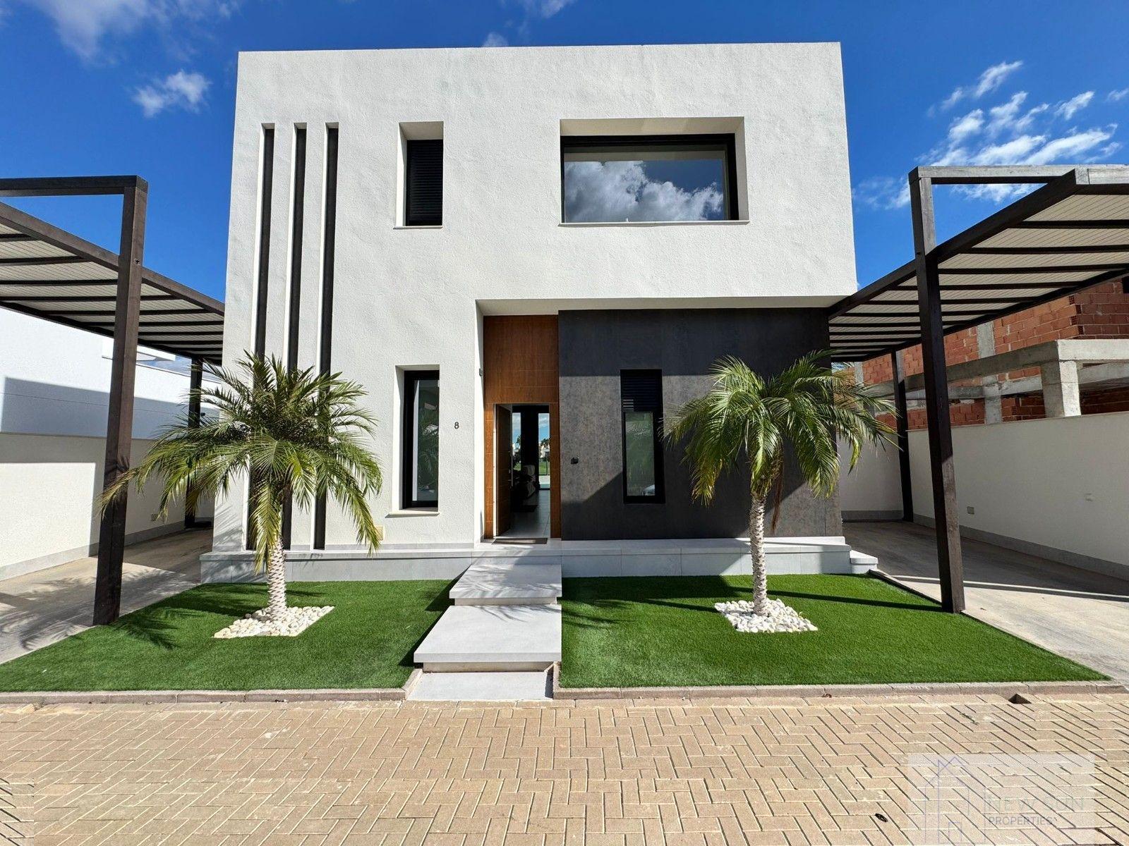 Venta de villa en Pilar de la Horadada
