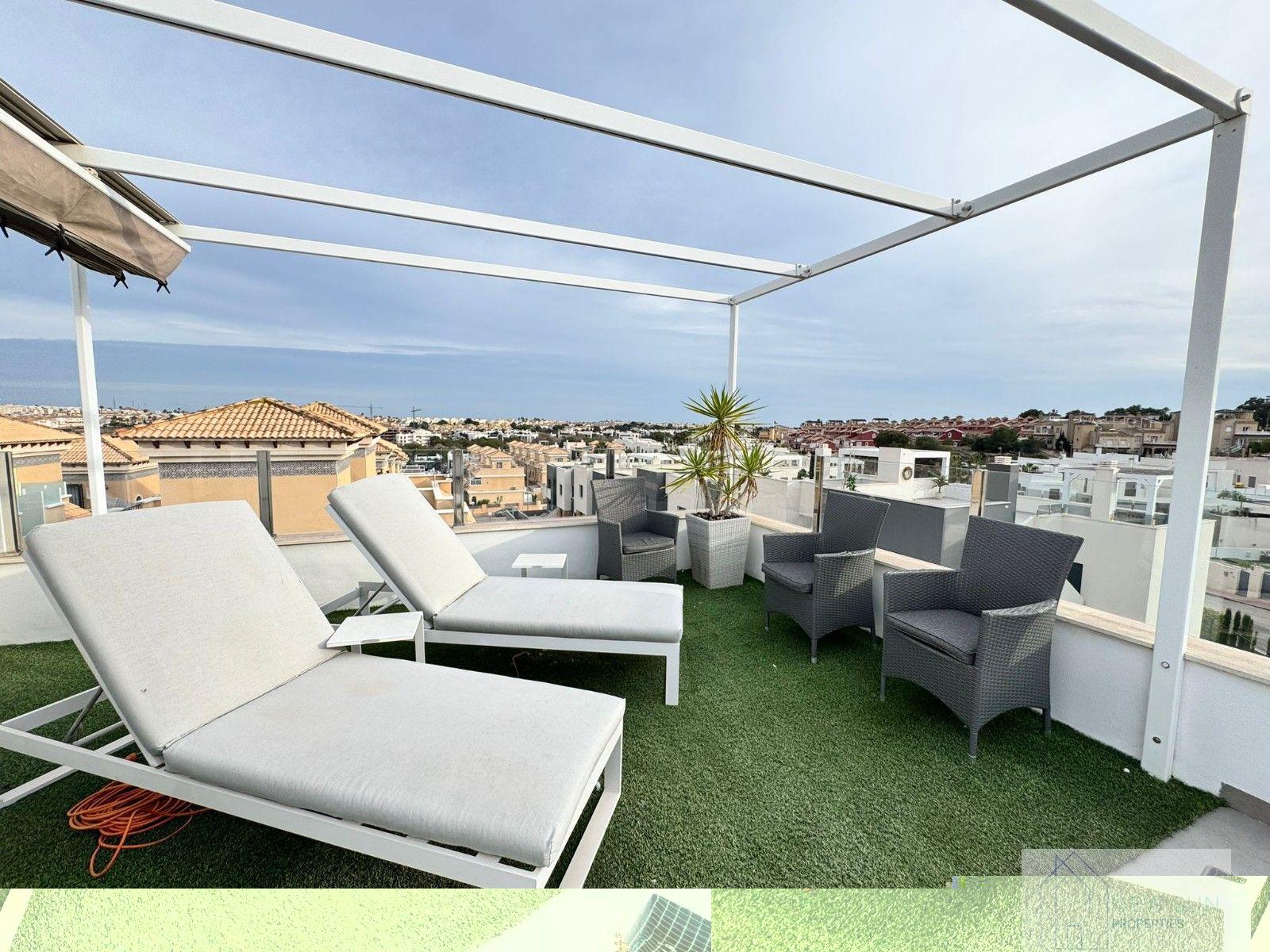 Venta de chalet en Orihuela Costa