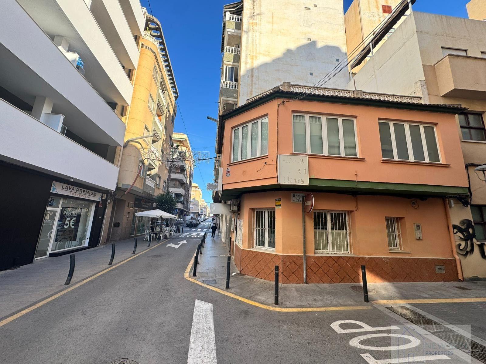 Venta de casa en Torrevieja