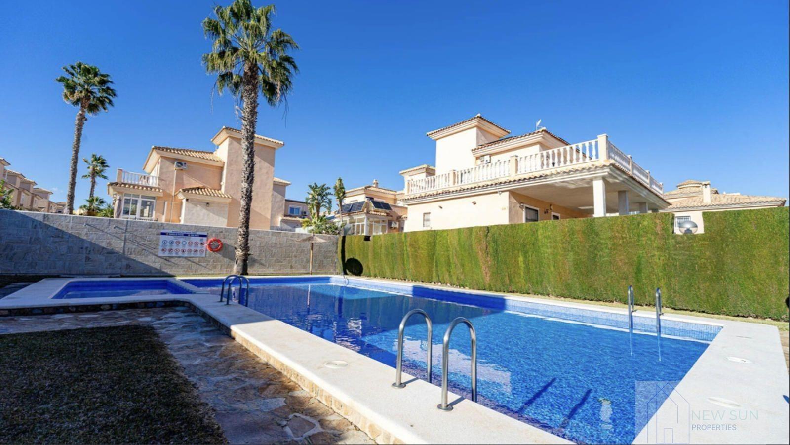 Venta de casa en Torrevieja