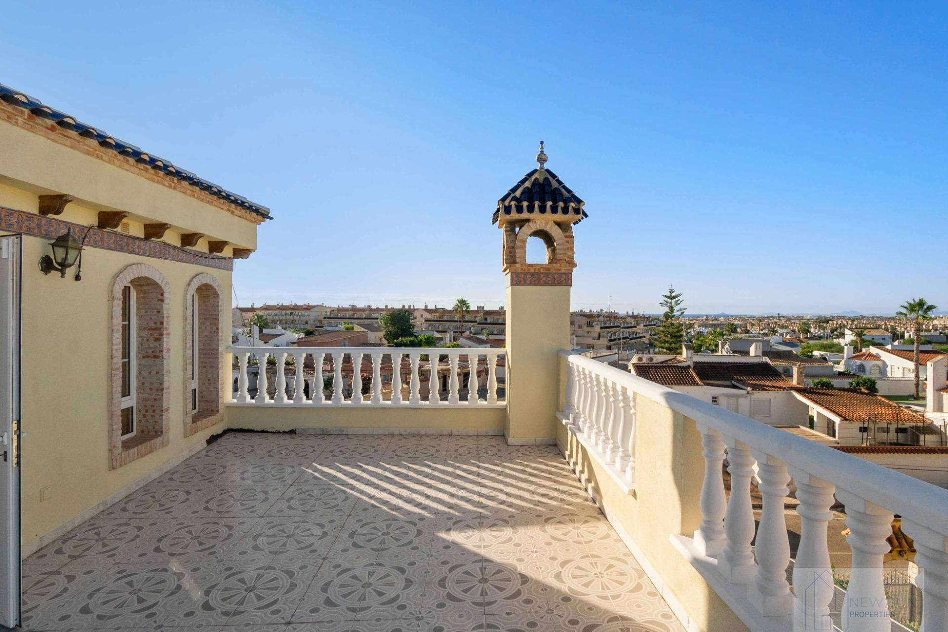 Venta de villa en Orihuela Costa