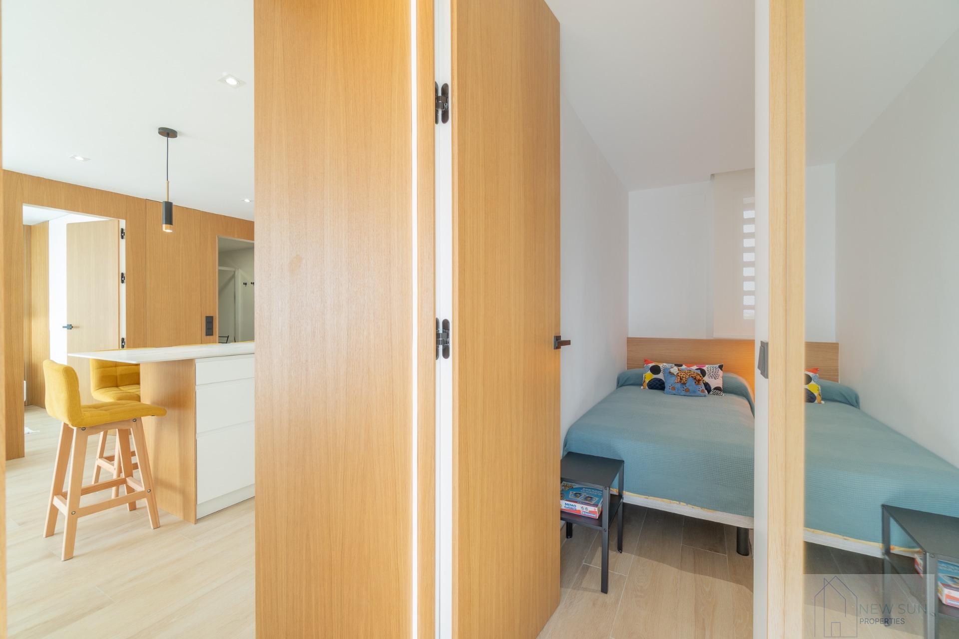 For sale of apartment in Guardamar del Segura