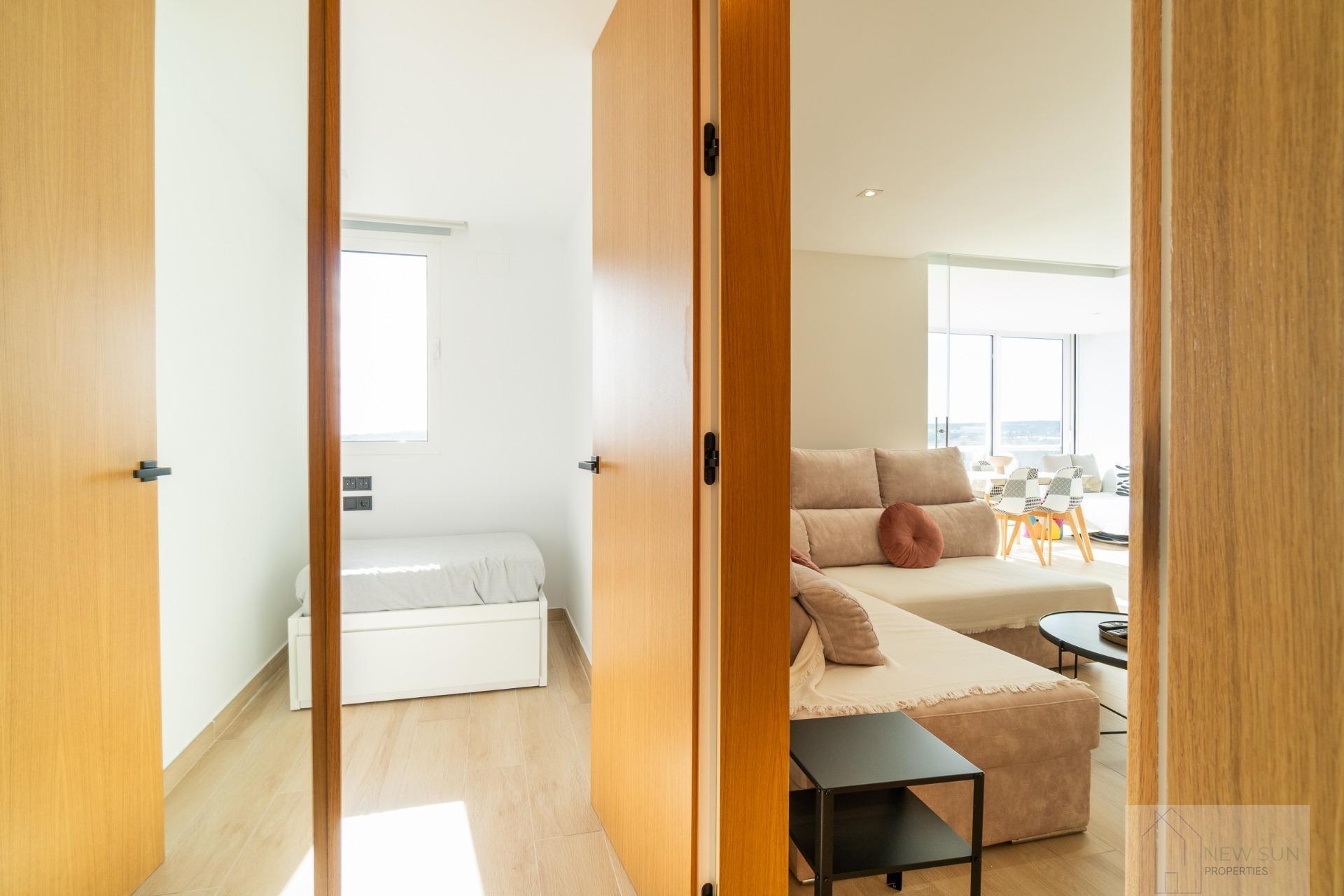 For sale of apartment in Guardamar del Segura