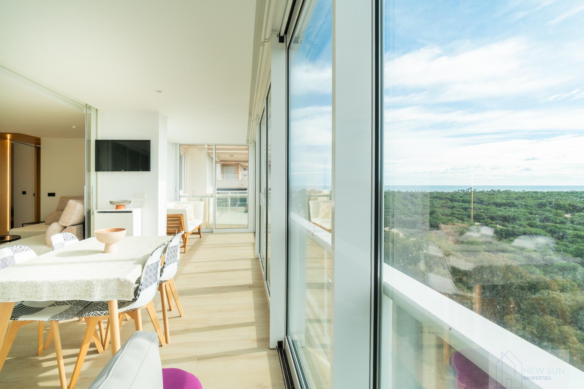 For sale of apartment in Guardamar del Segura