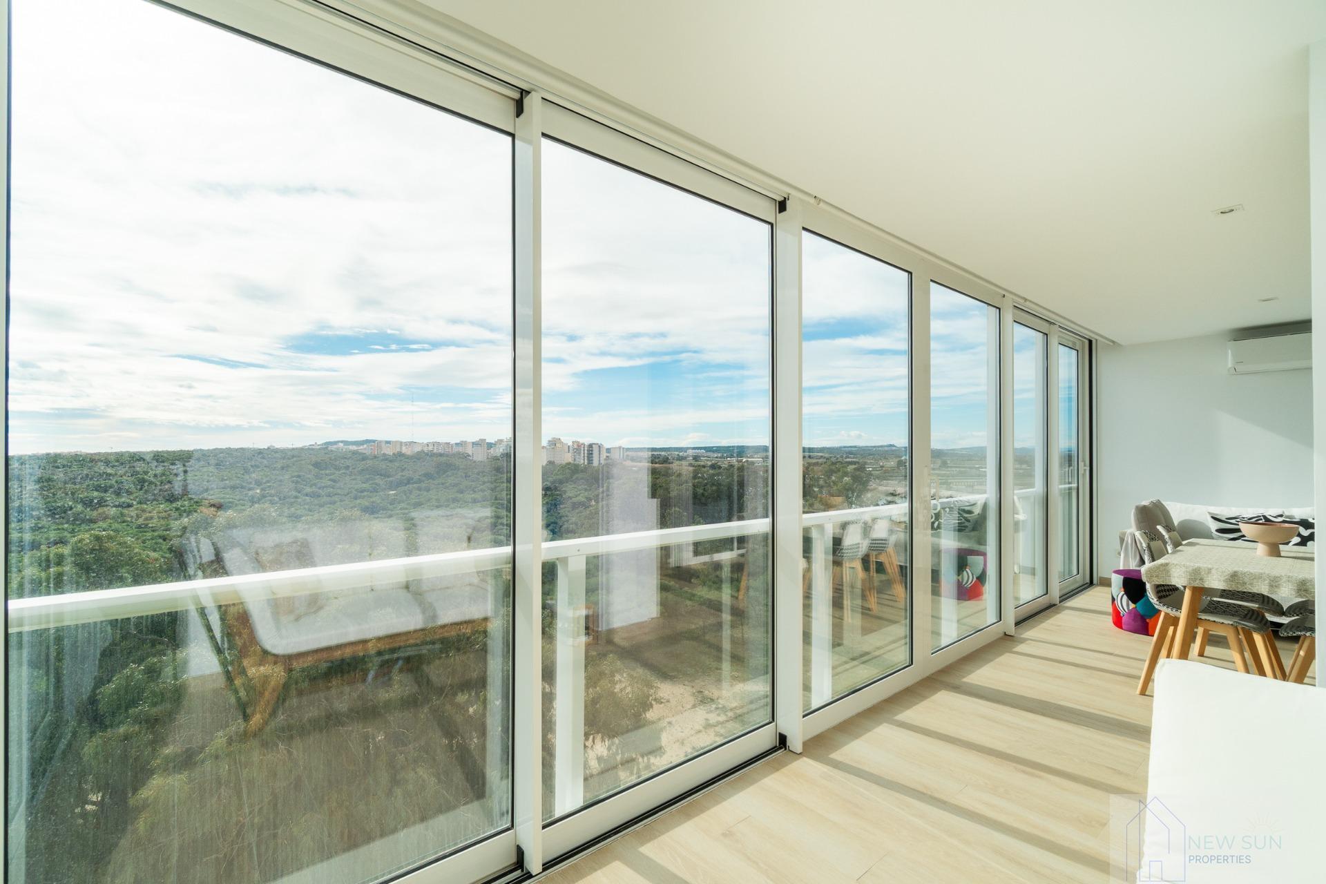 For sale of apartment in Guardamar del Segura