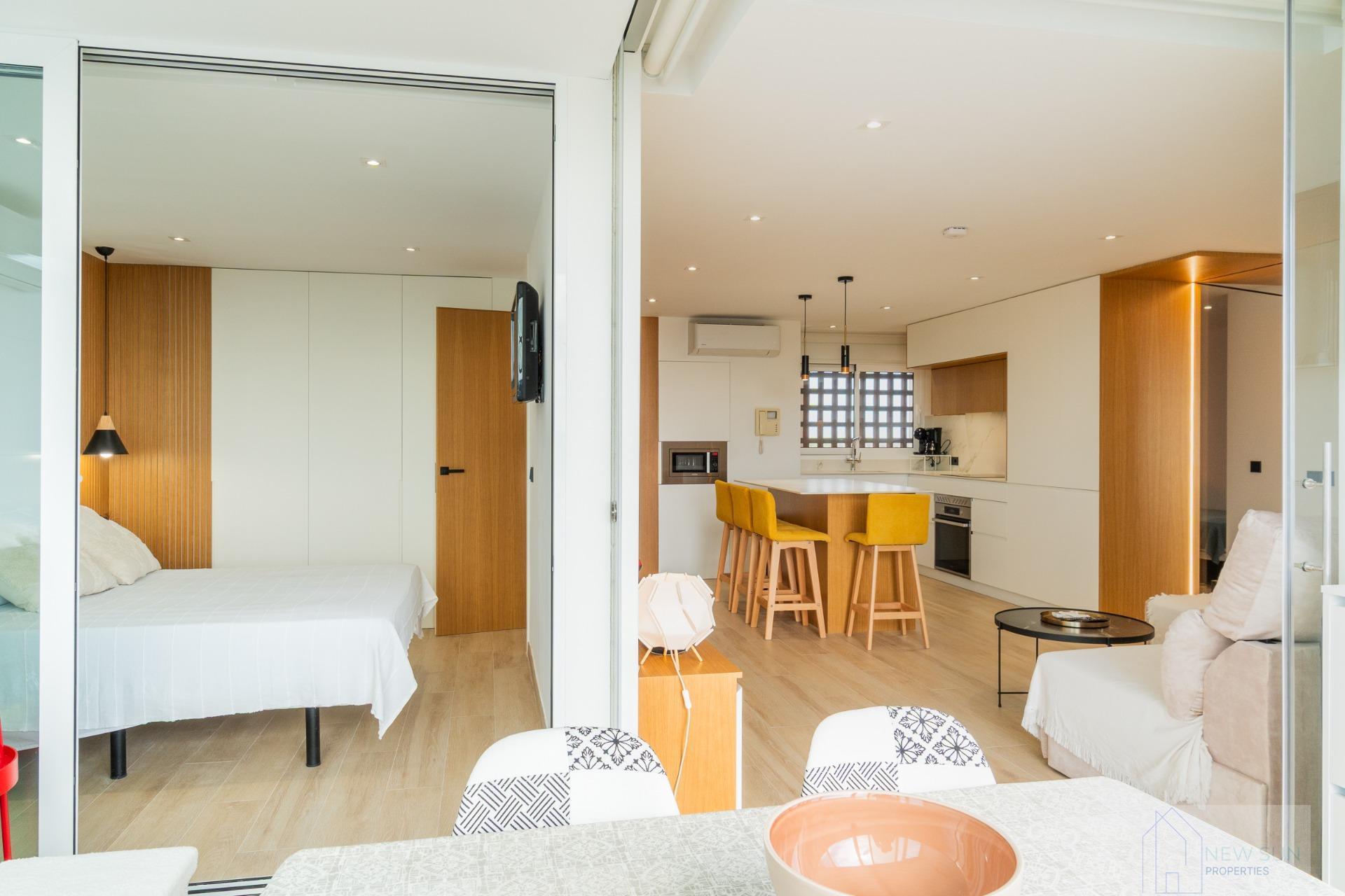 For sale of apartment in Guardamar del Segura