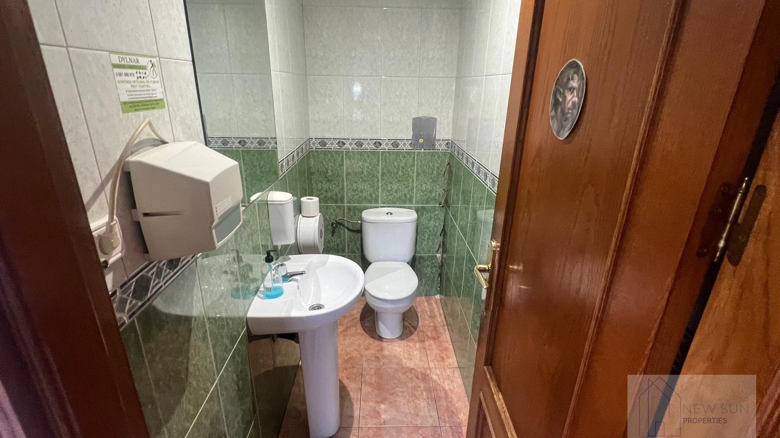 For sale of premises in Torrevieja