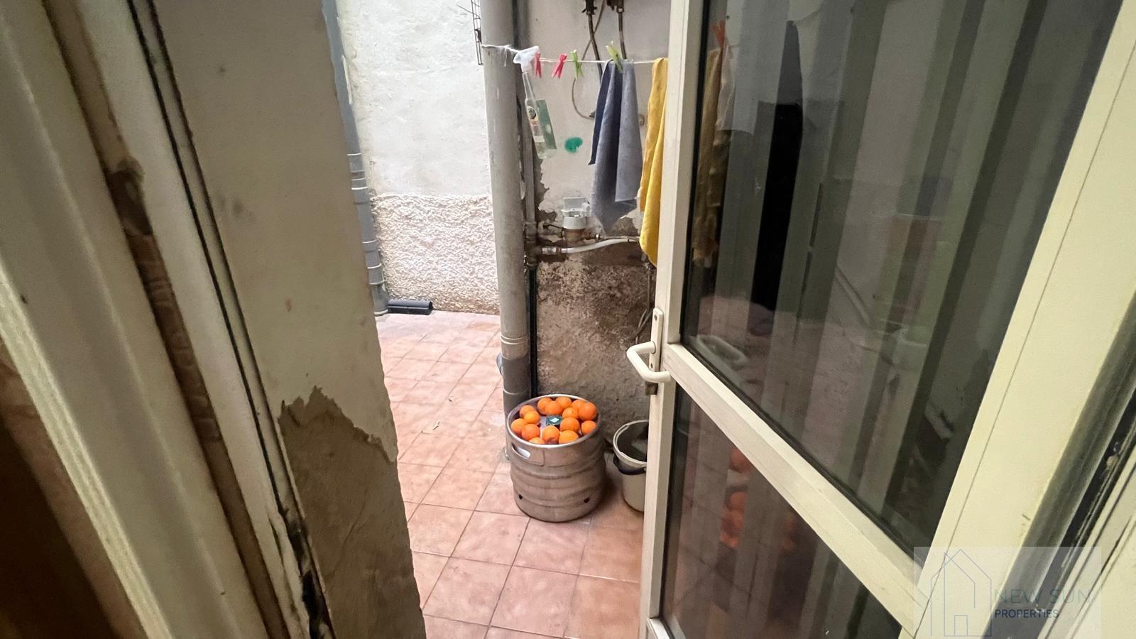 For sale of premises in Torrevieja