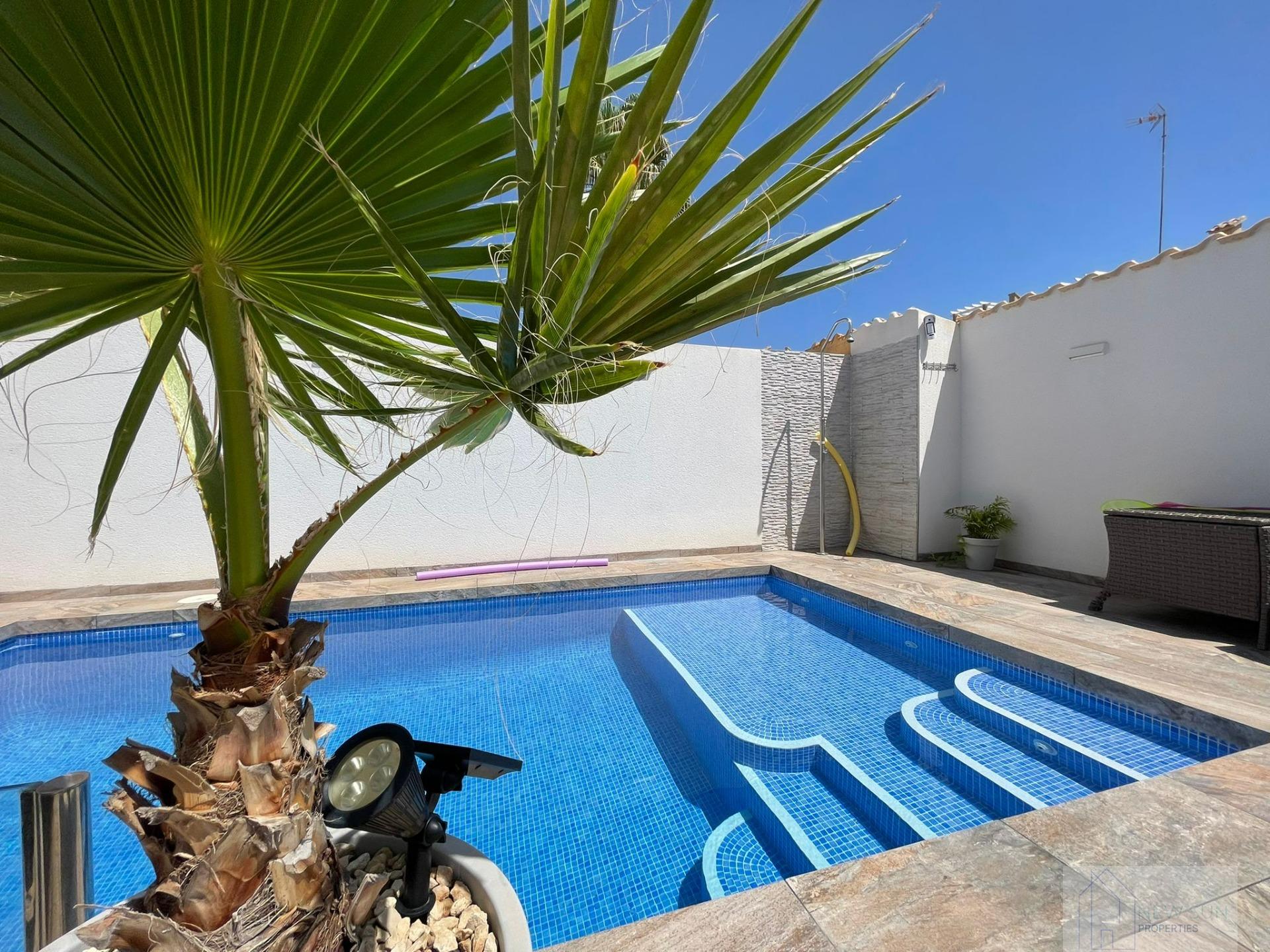 For sale of house in Orihuela Costa