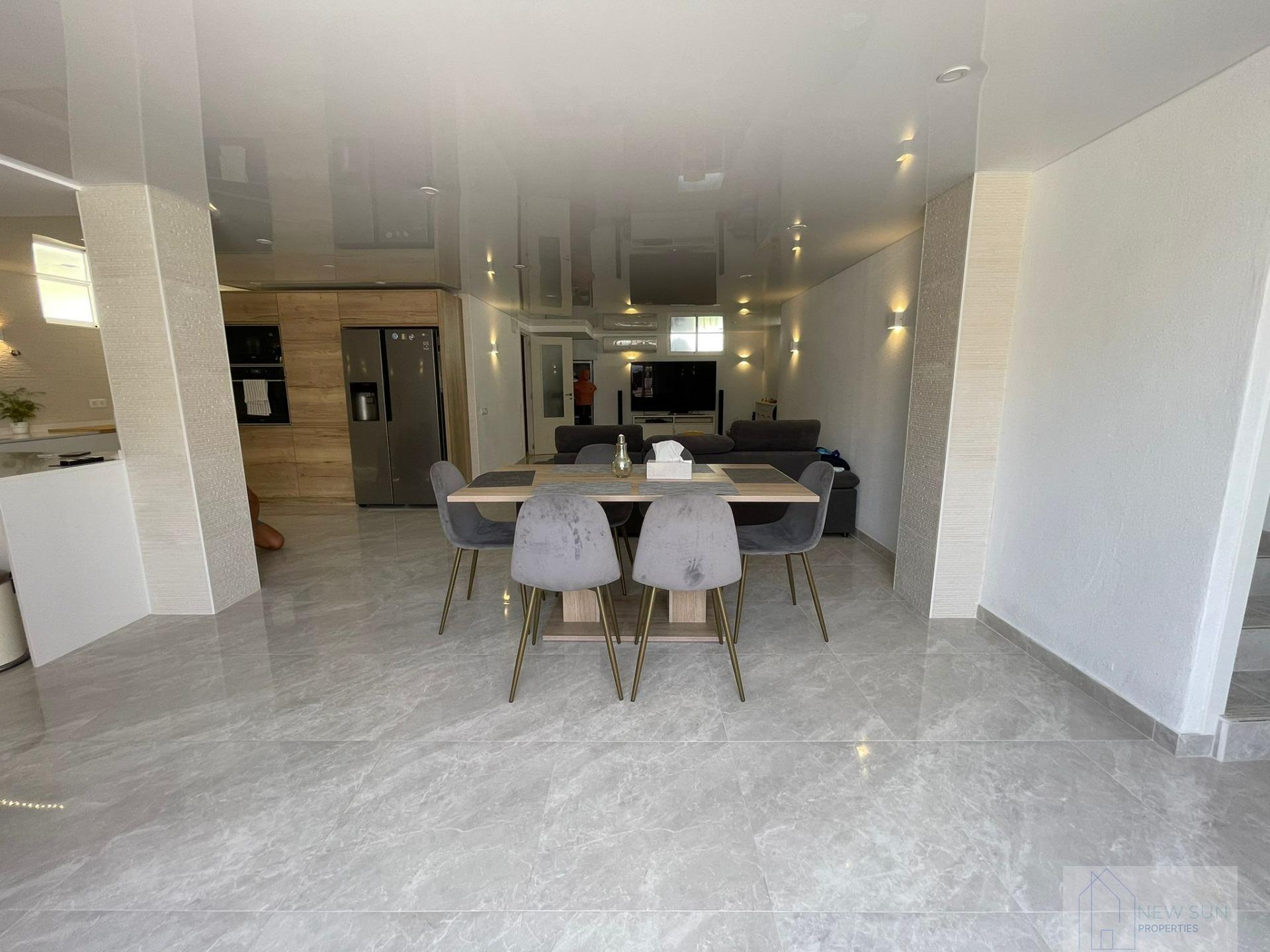 For sale of house in Orihuela Costa