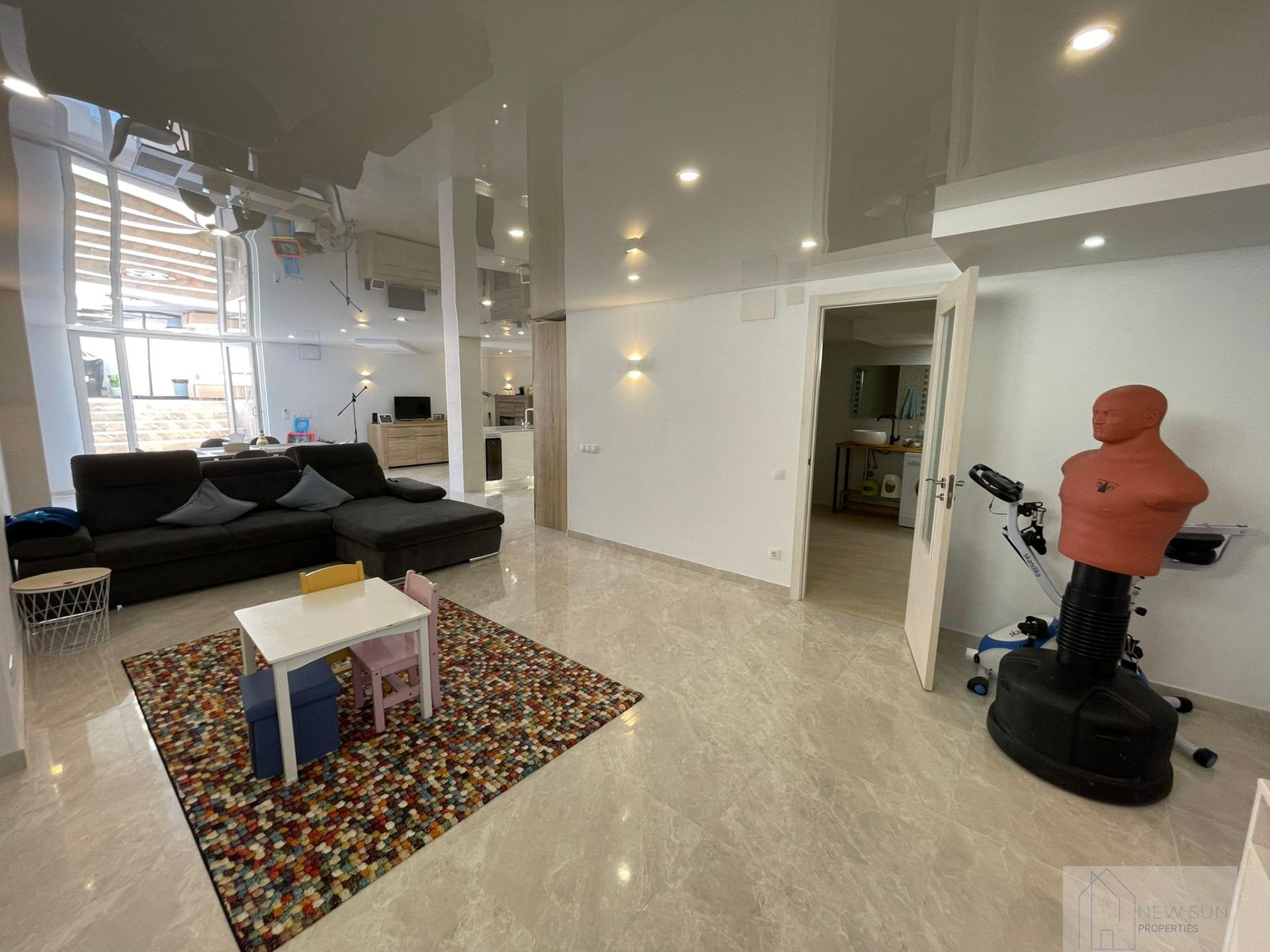 For sale of house in Orihuela Costa