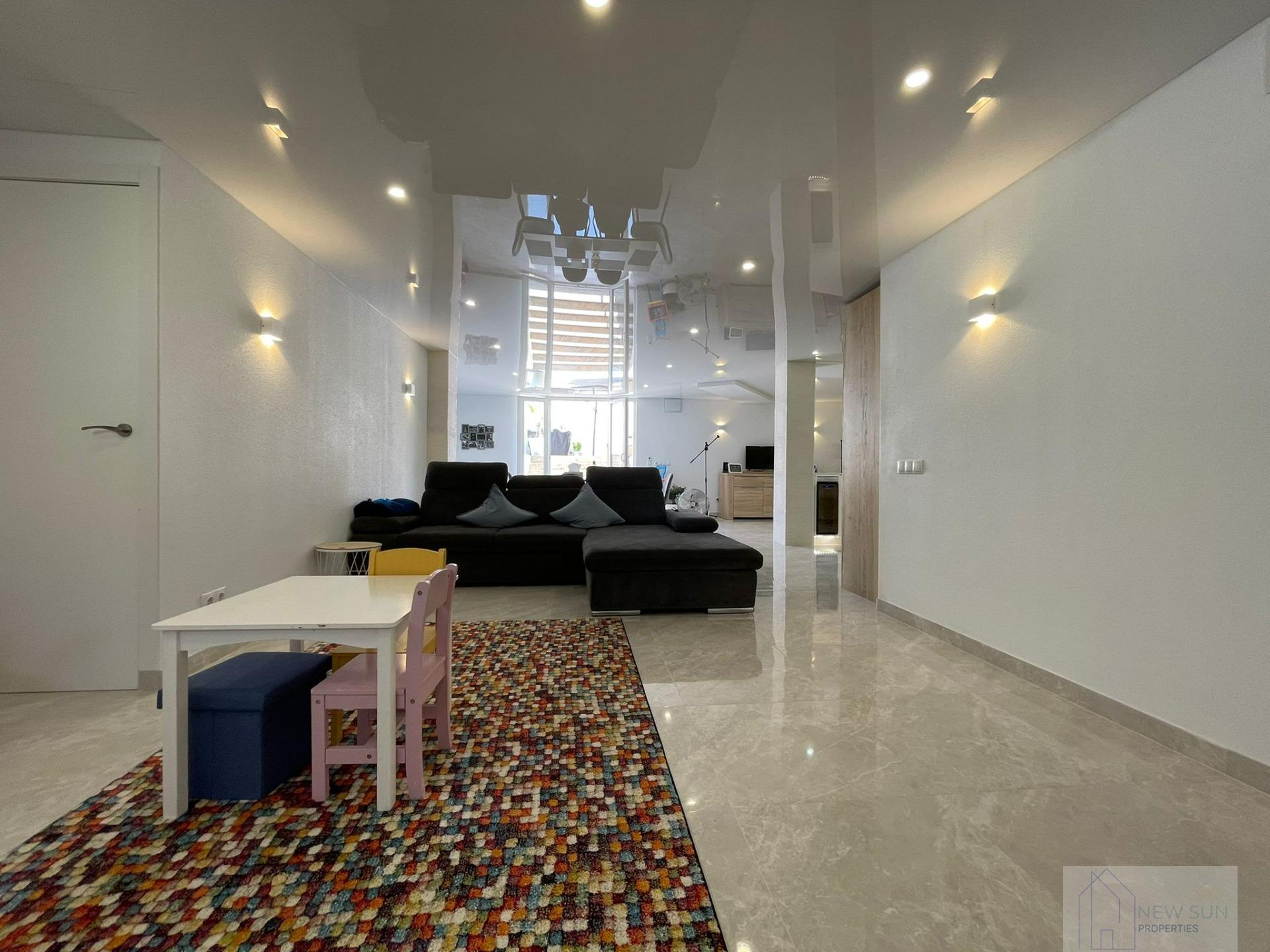 For sale of house in Orihuela Costa