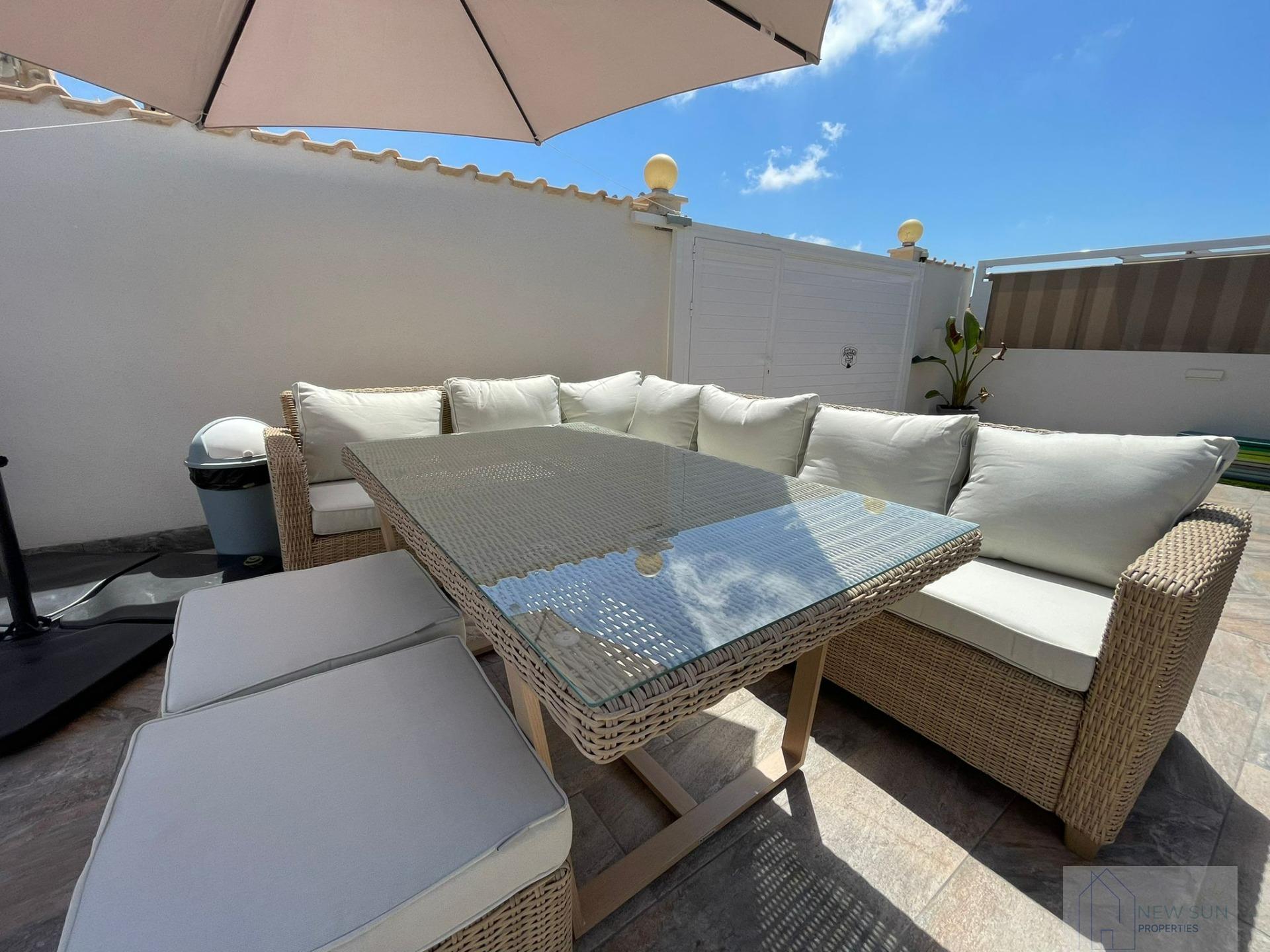 For sale of house in Orihuela Costa