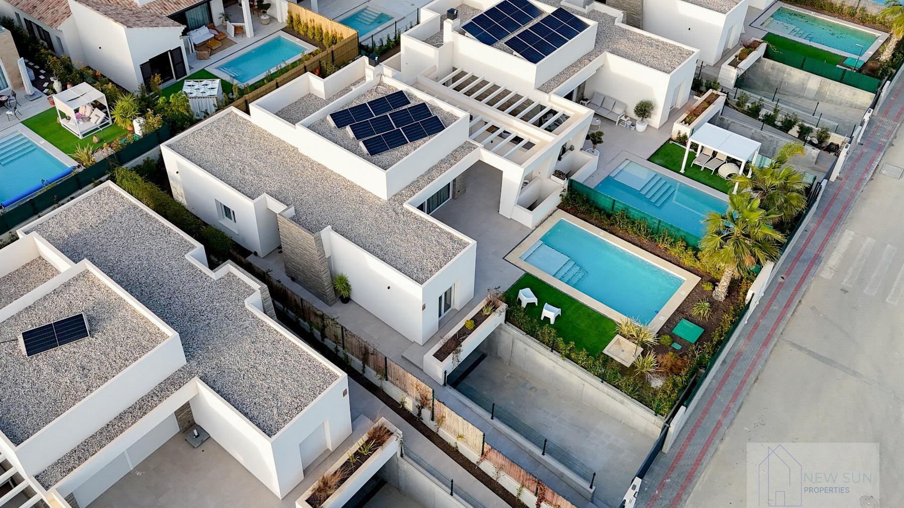 For sale of villa in Algorfa