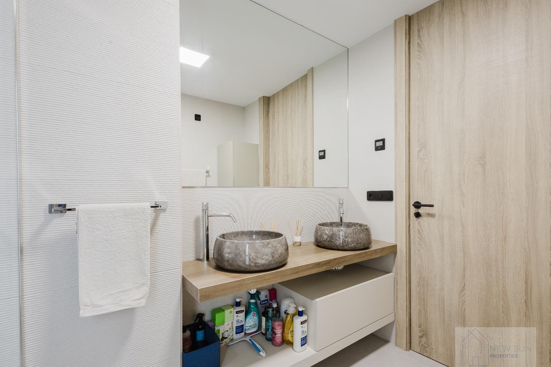 For sale of villa in Algorfa