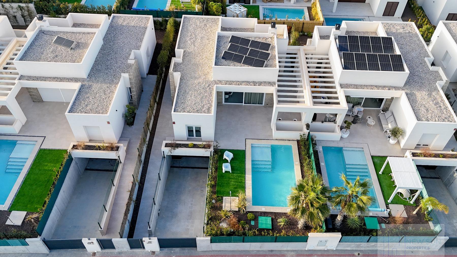 For sale of villa in Algorfa