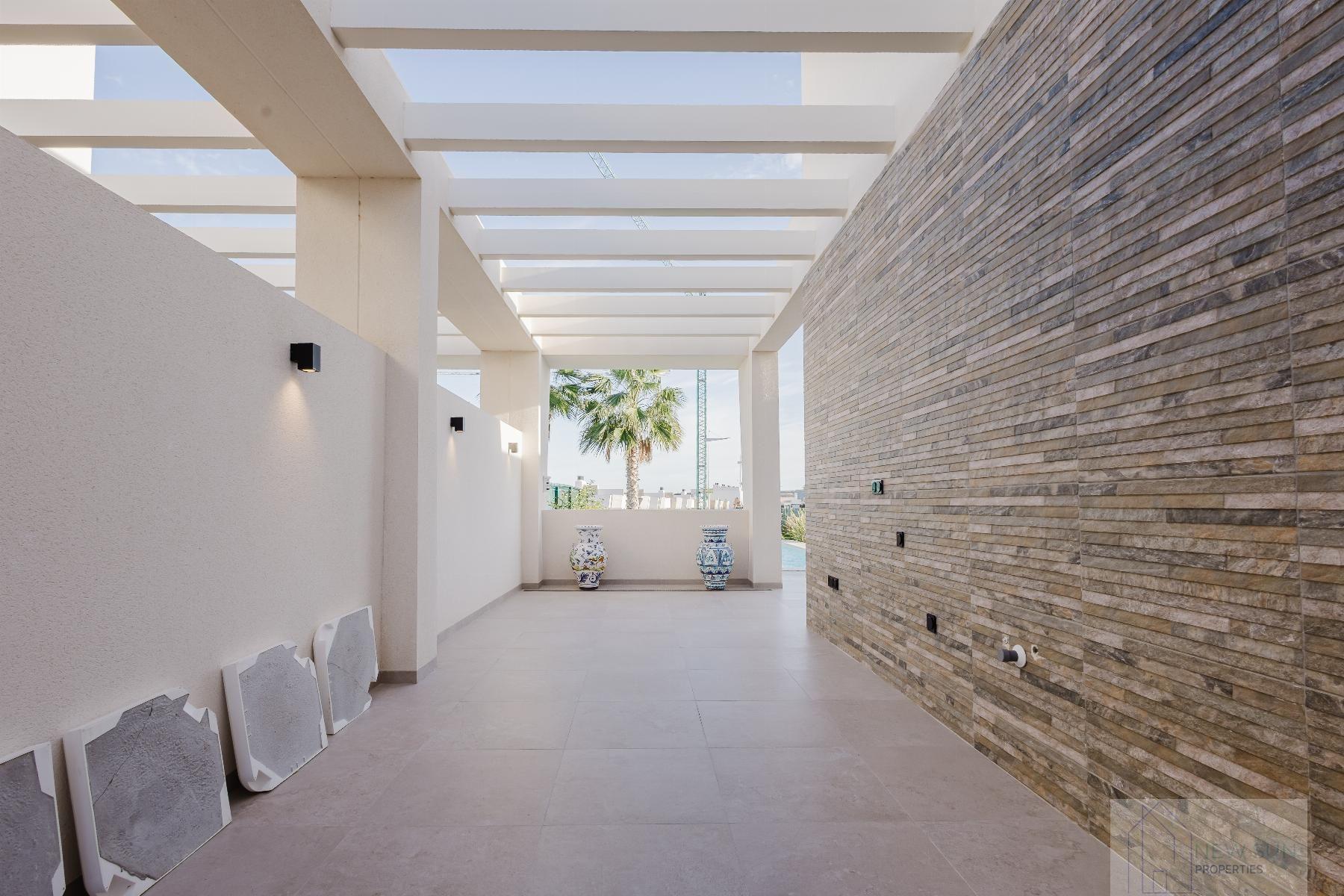 For sale of villa in Algorfa